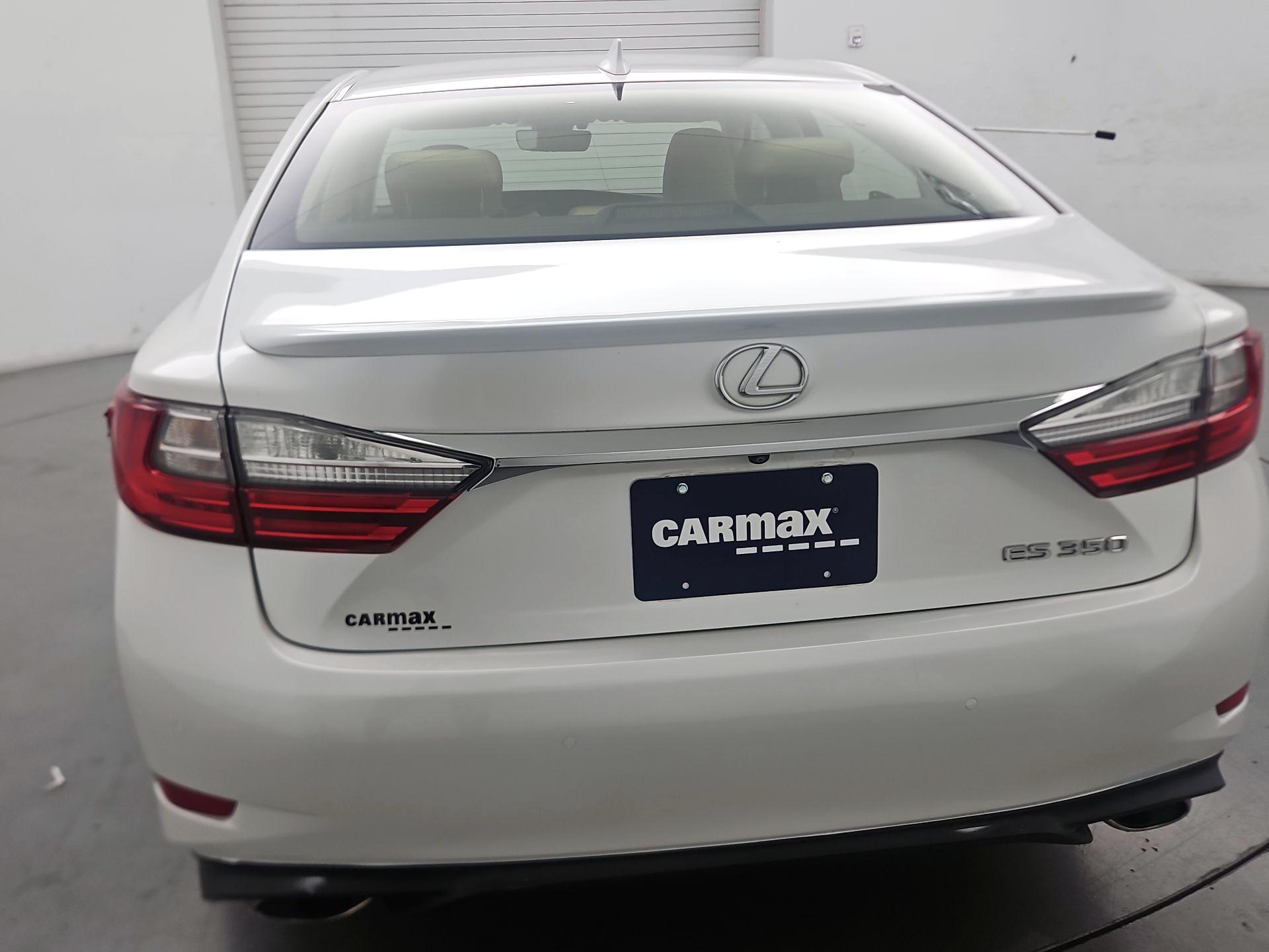 Thumbnail: 2016 Lexus ES - 6