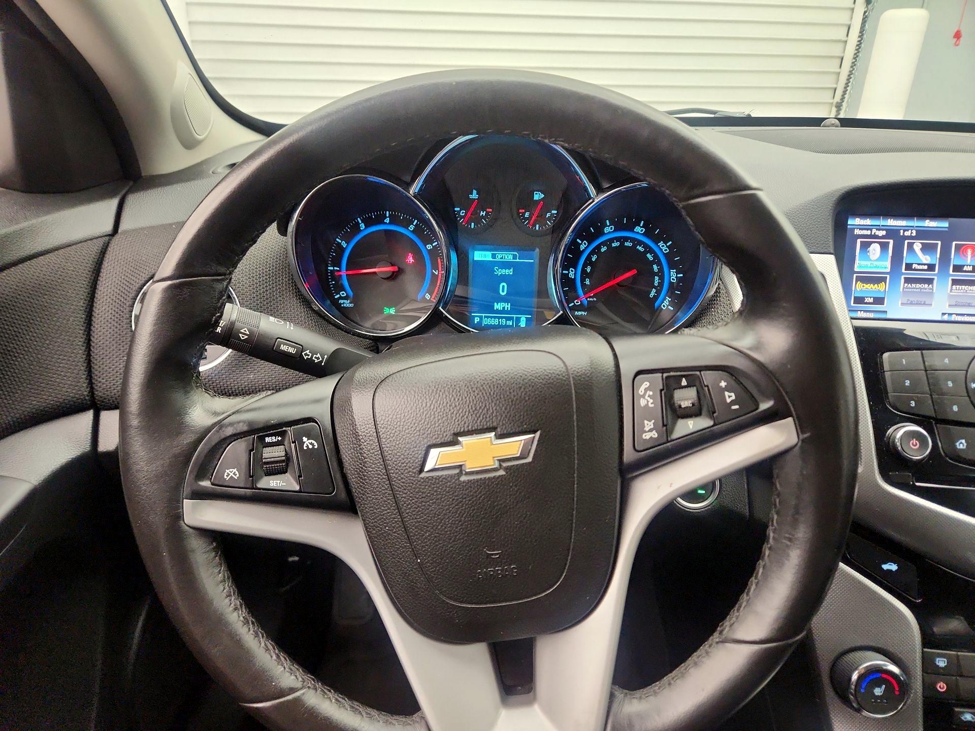 Thumbnail: 2016 Chevrolet Cruze - 10