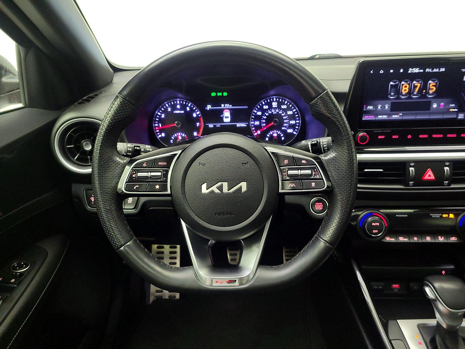 Thumbnail: 2022 Kia Forte - 10