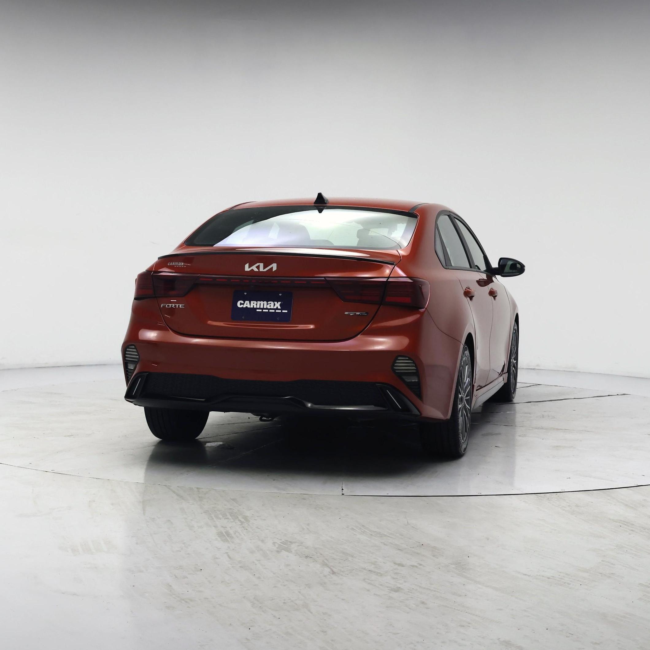 Thumbnail: 2022 Kia Forte - 8