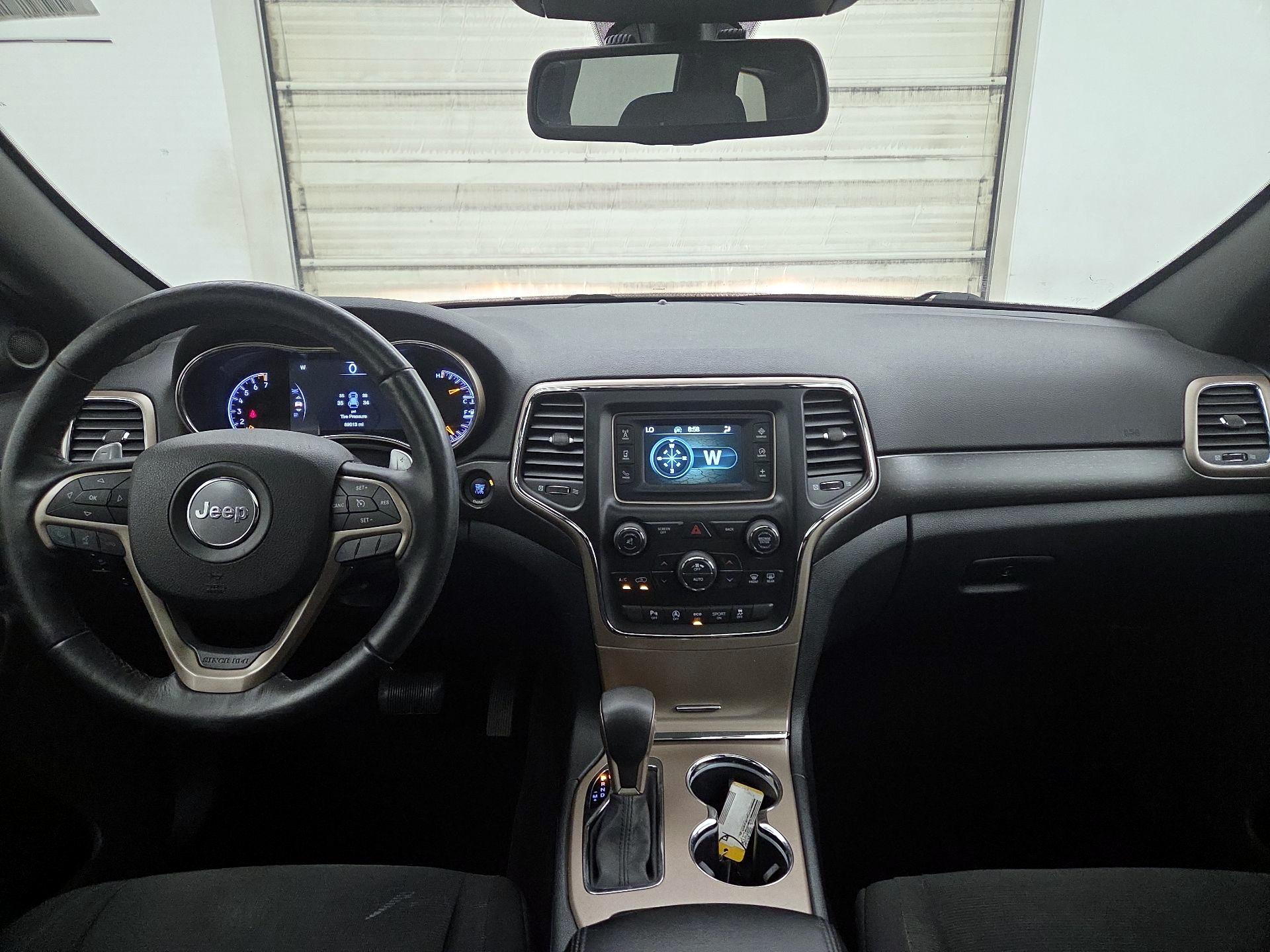 Thumbnail: 2016 Jeep Grand Cherokee - 9