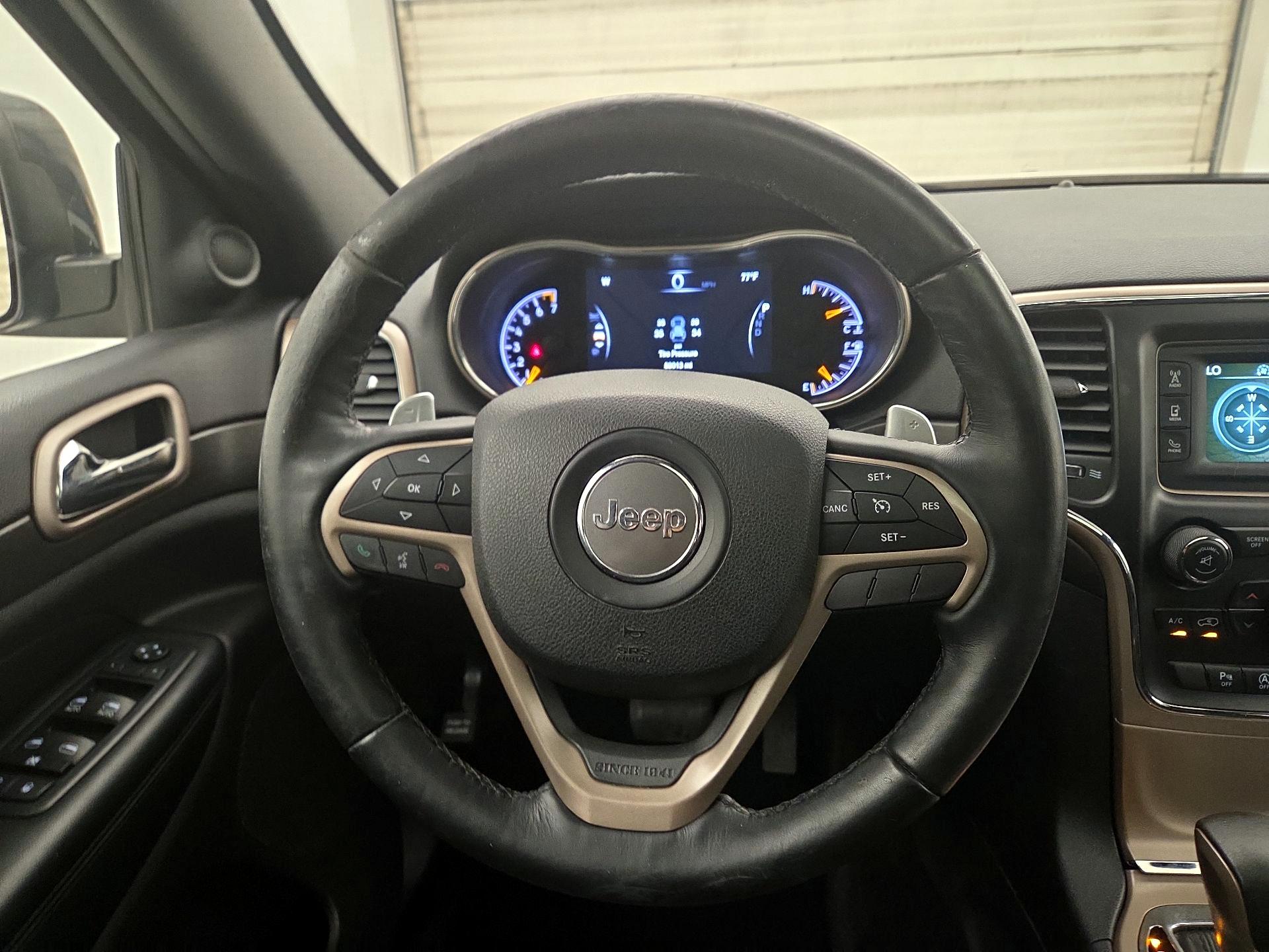 Thumbnail: 2016 Jeep Grand Cherokee - 10