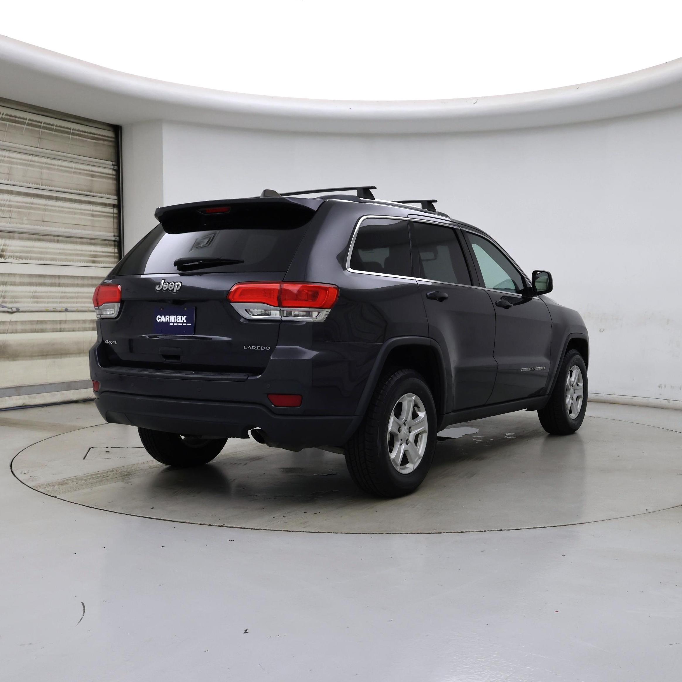 Thumbnail: 2016 Jeep Grand Cherokee - 8