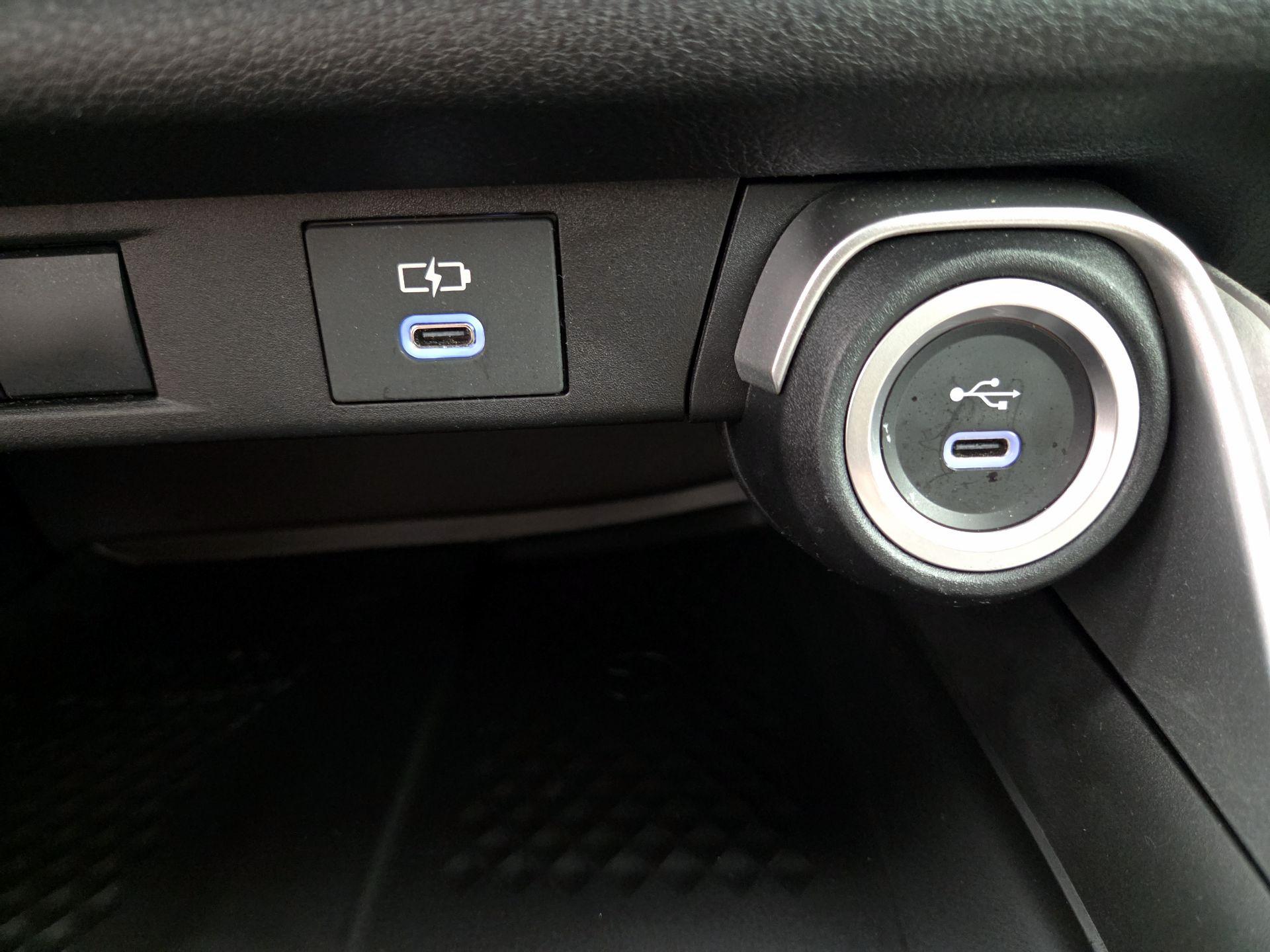 Thumbnail: 2026 Toyota Highlander - 18