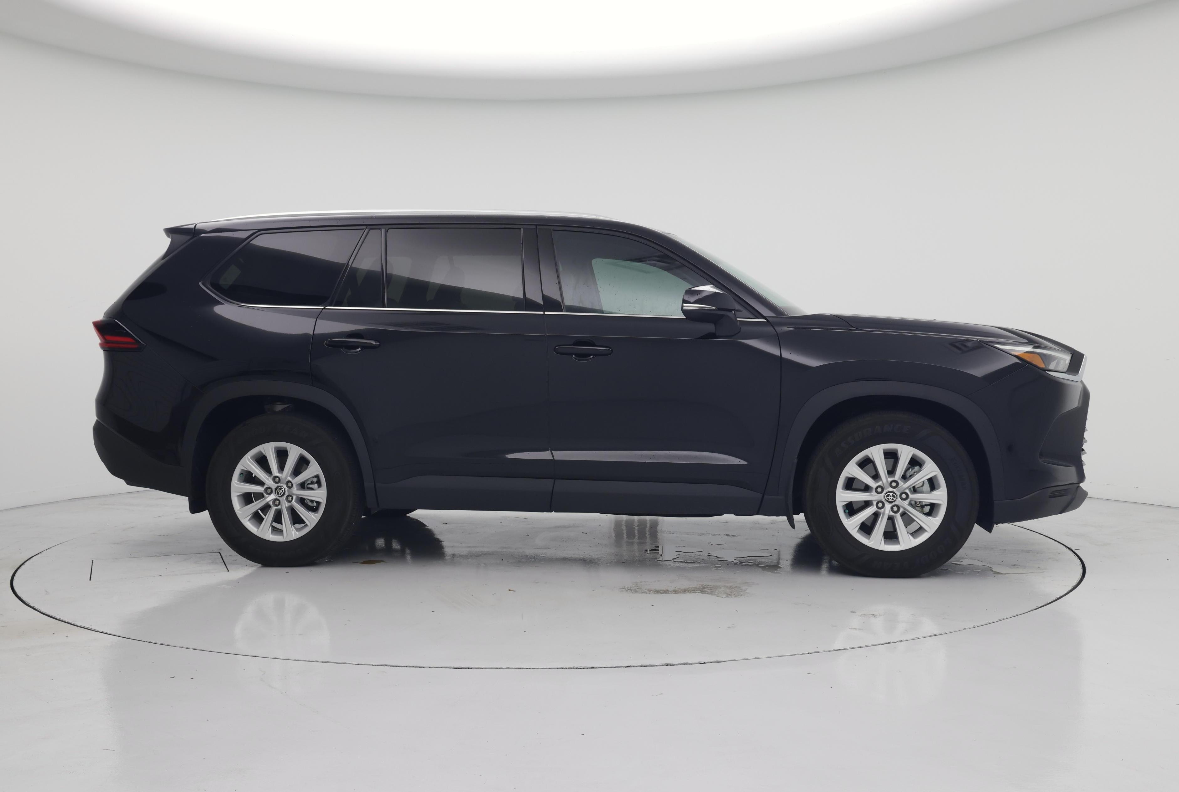 Thumbnail: 2026 Toyota Highlander - 7