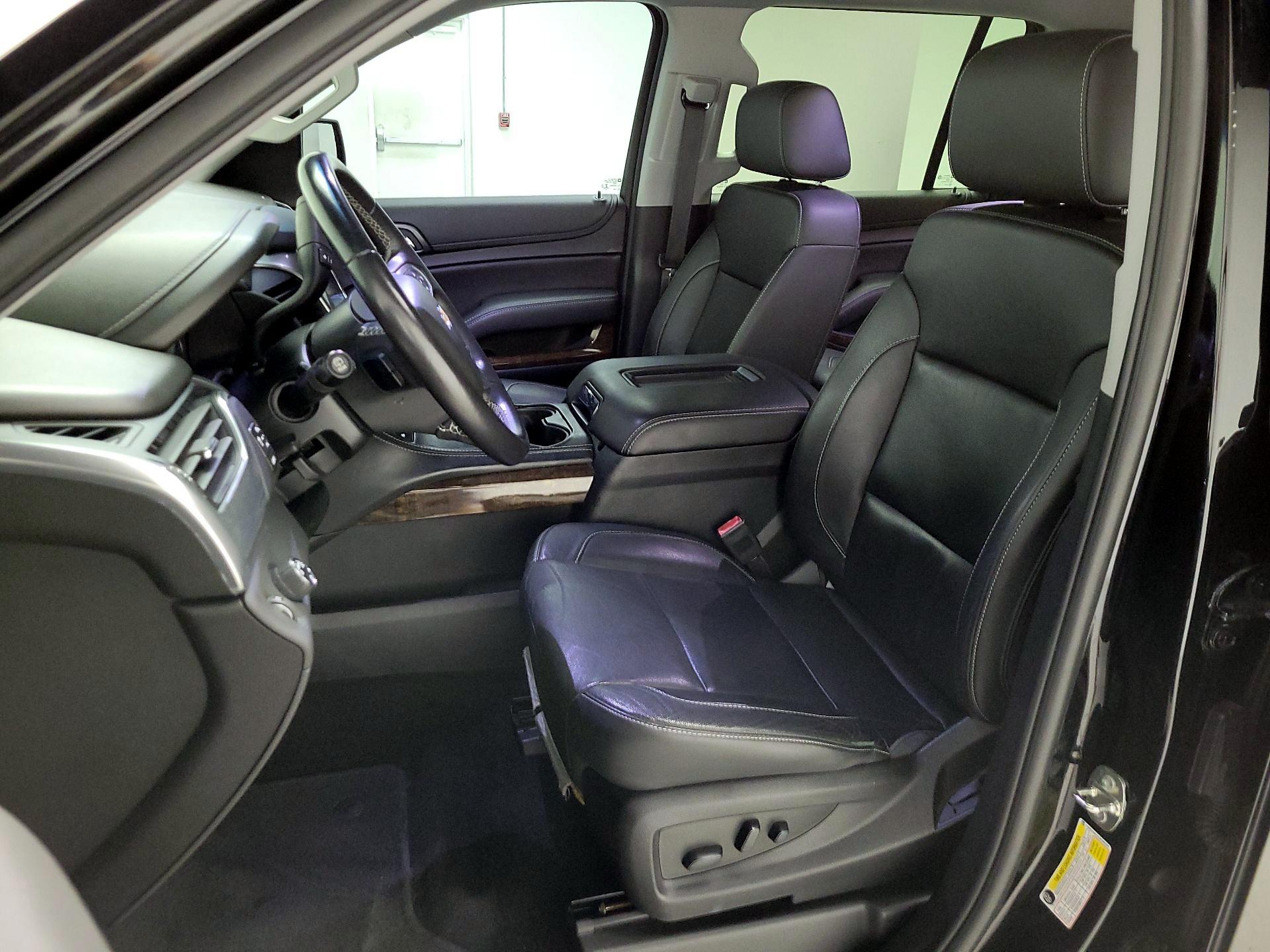Thumbnail: 2018 Chevrolet Suburban - 11