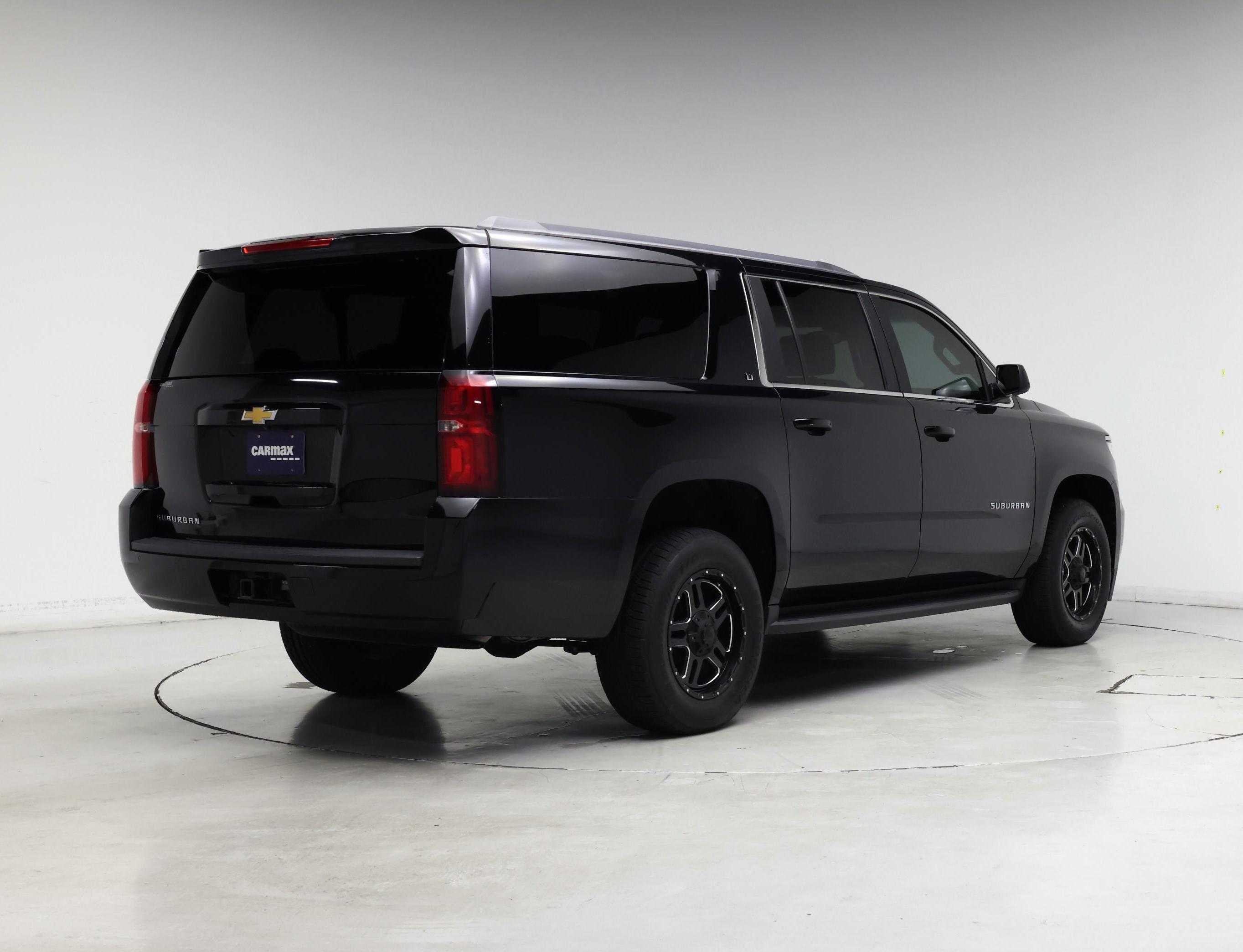 Thumbnail: 2018 Chevrolet Suburban - 8