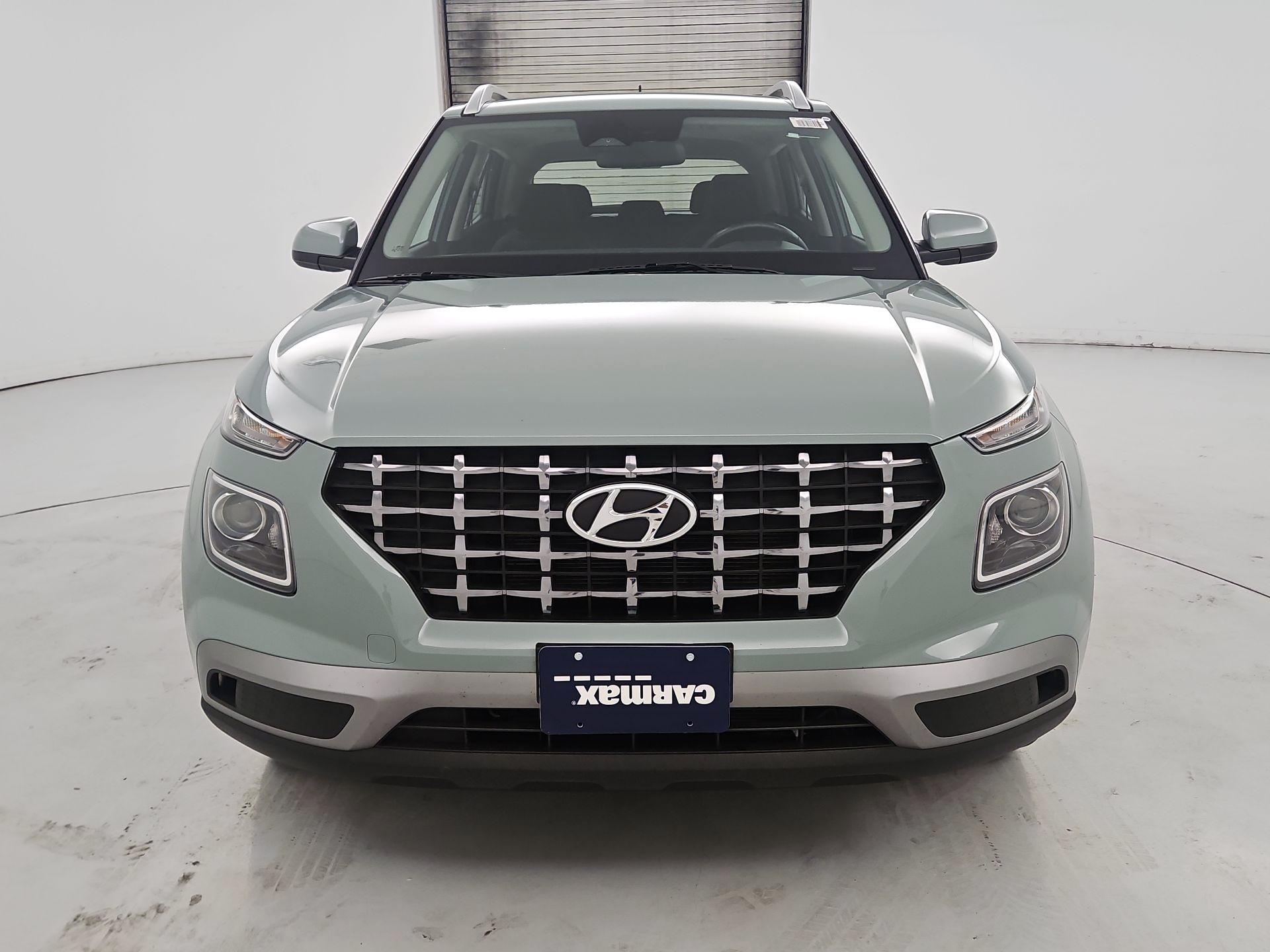 Thumbnail: 2025 Hyundai Venue - 2