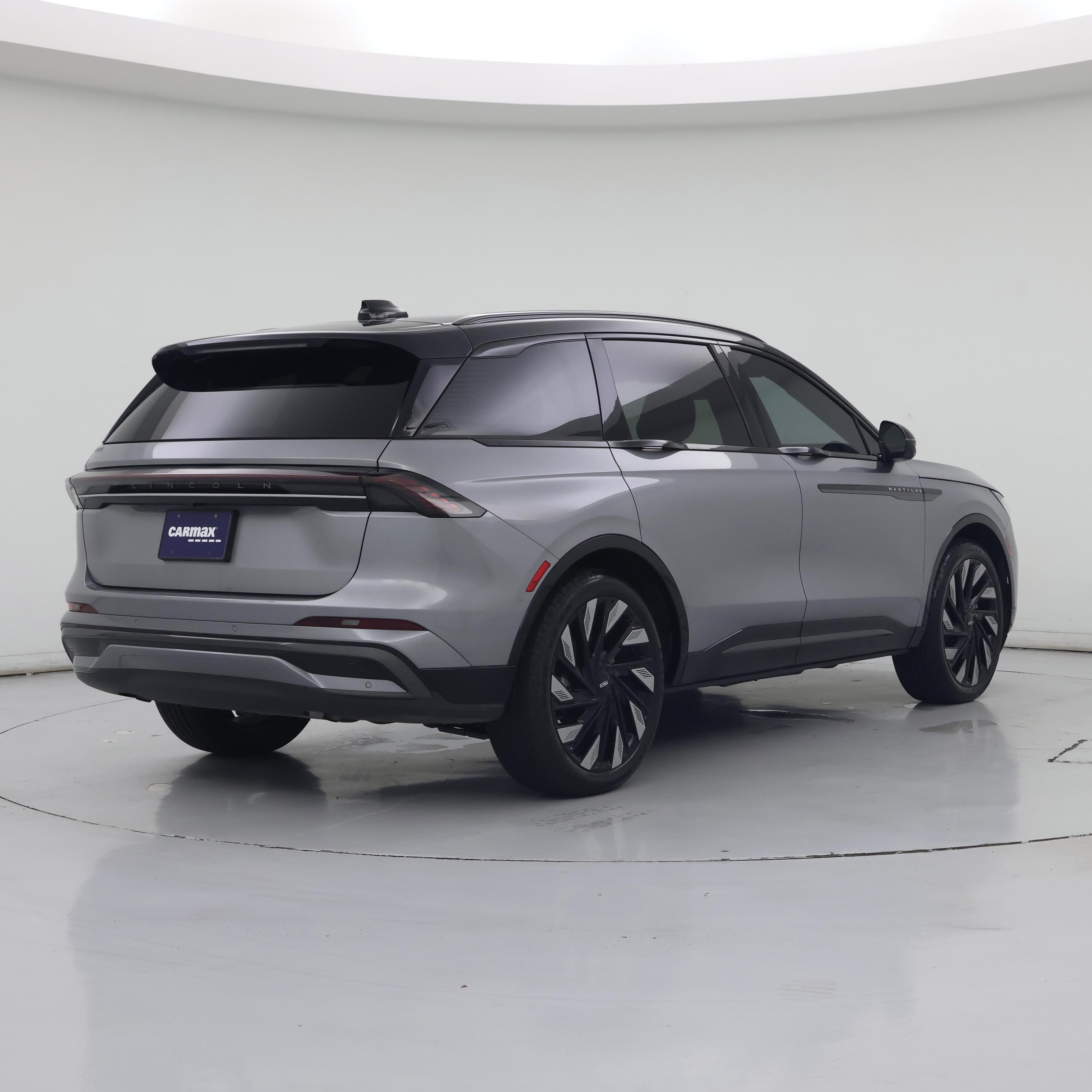 Thumbnail: 2025 Lincoln Nautilus - 8