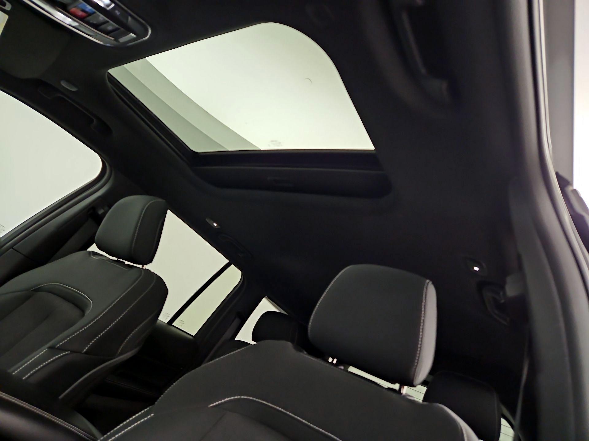 Thumbnail: 2025 Jeep Grand Cherokee - 19