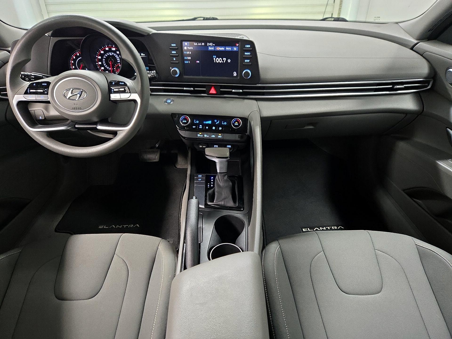 Thumbnail: 2023 Hyundai Elantra - 9