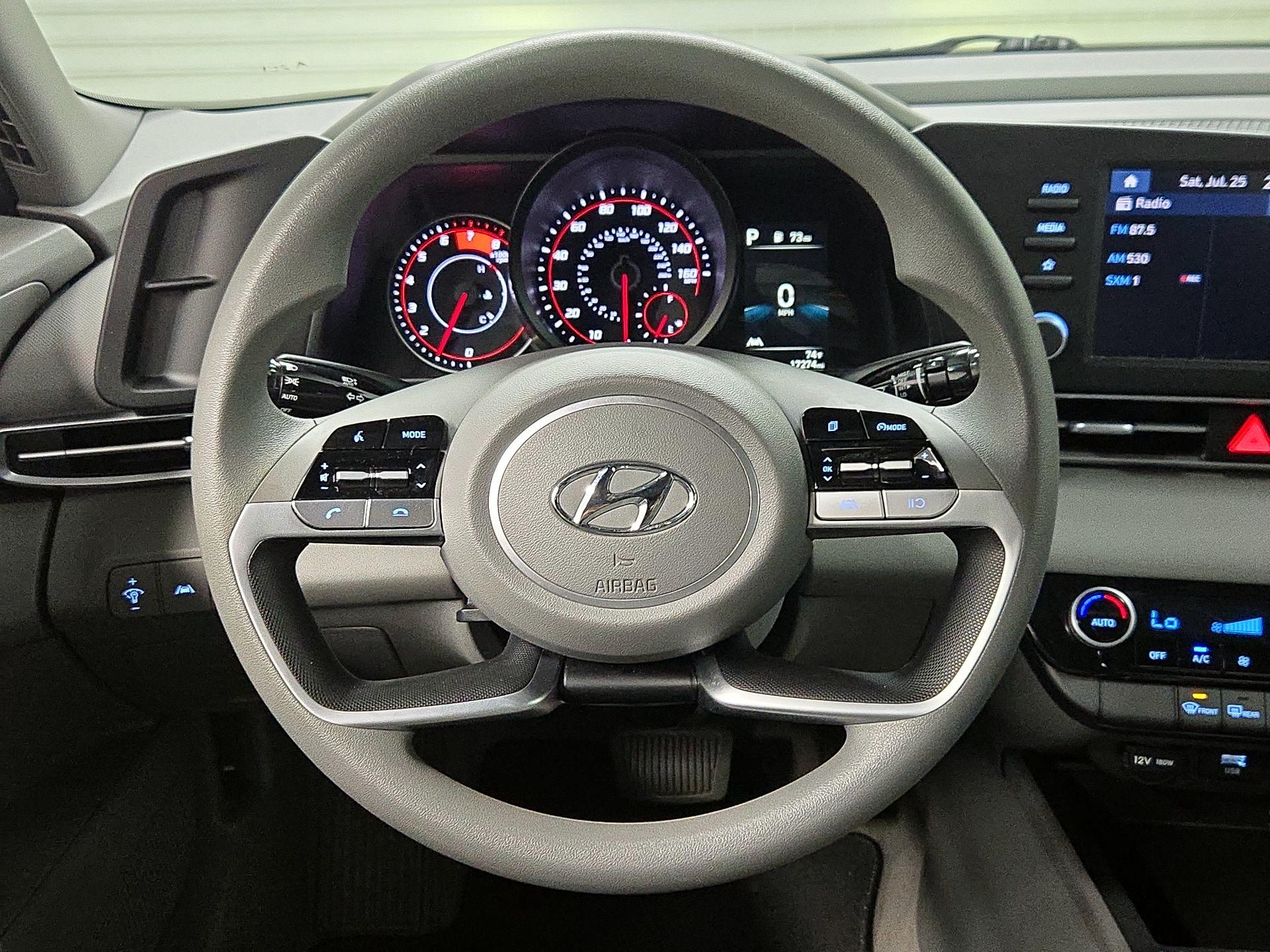 Thumbnail: 2023 Hyundai Elantra - 10