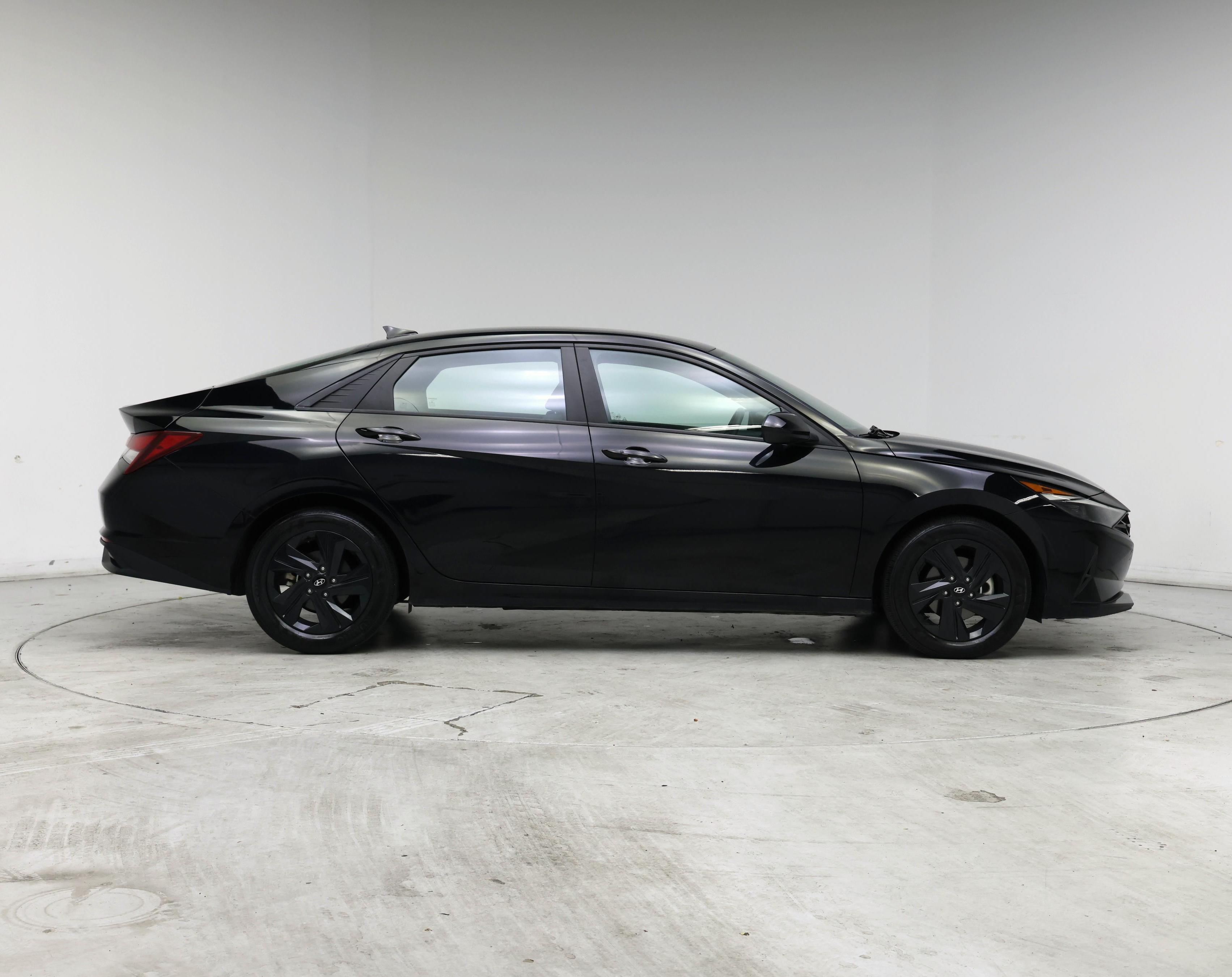 Thumbnail: 2023 Hyundai Elantra - 7