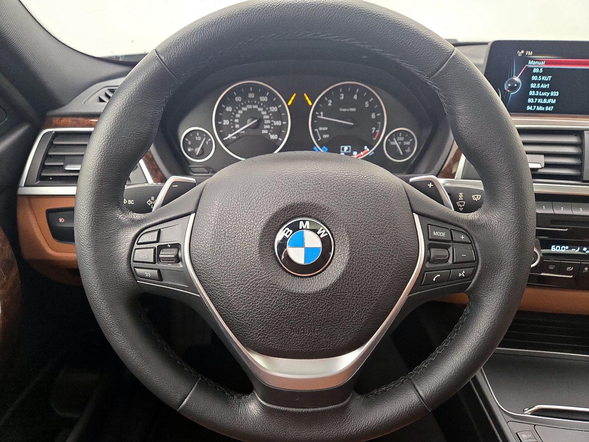 Thumbnail: 2016 BMW 3 Series - 10