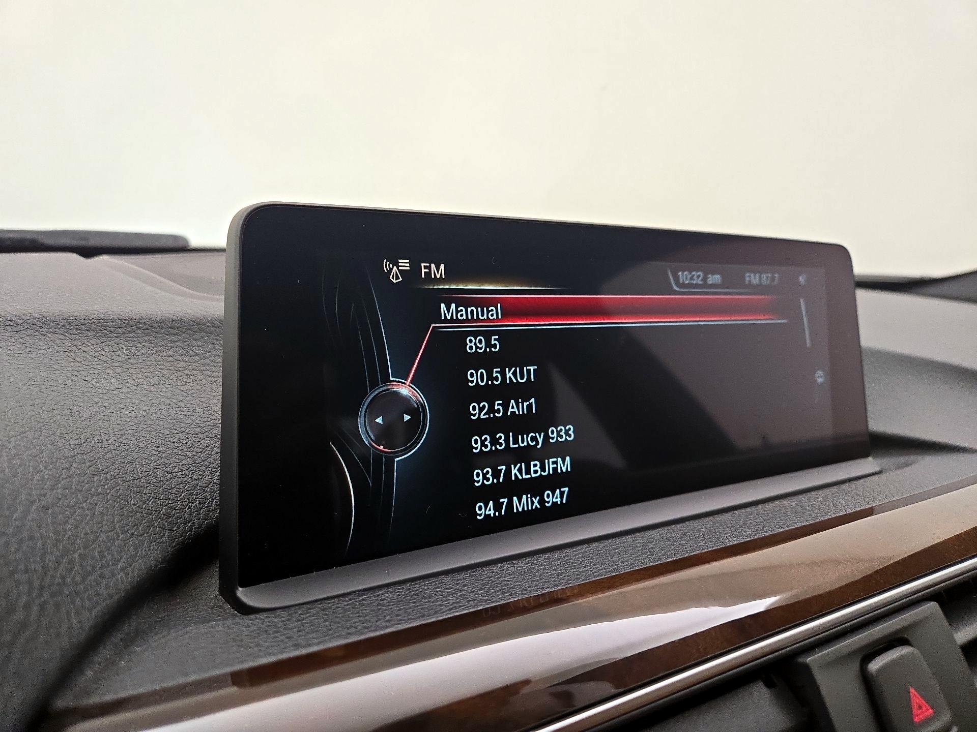 Thumbnail: 2016 BMW 3 Series - 16