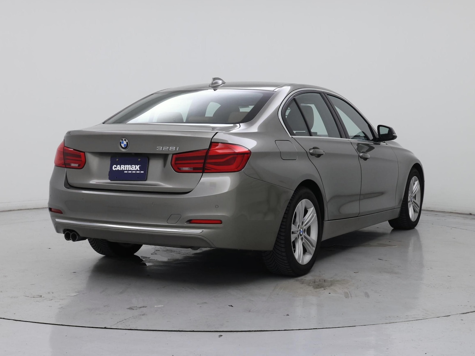 2016 BMW 3 Series 328i - Photo 9