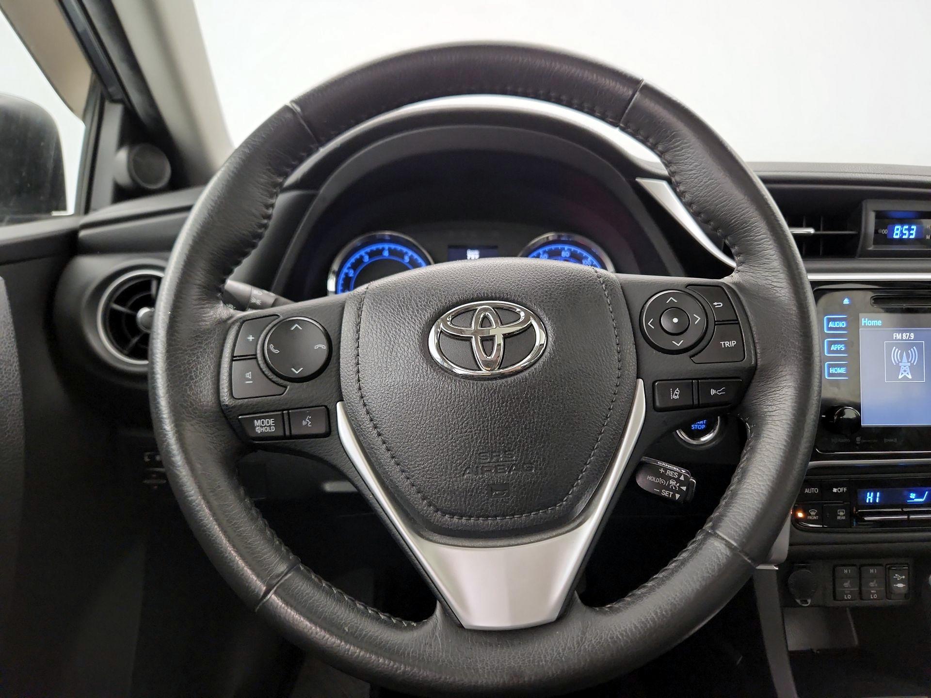 Thumbnail: 2018 Toyota Corolla - 10
