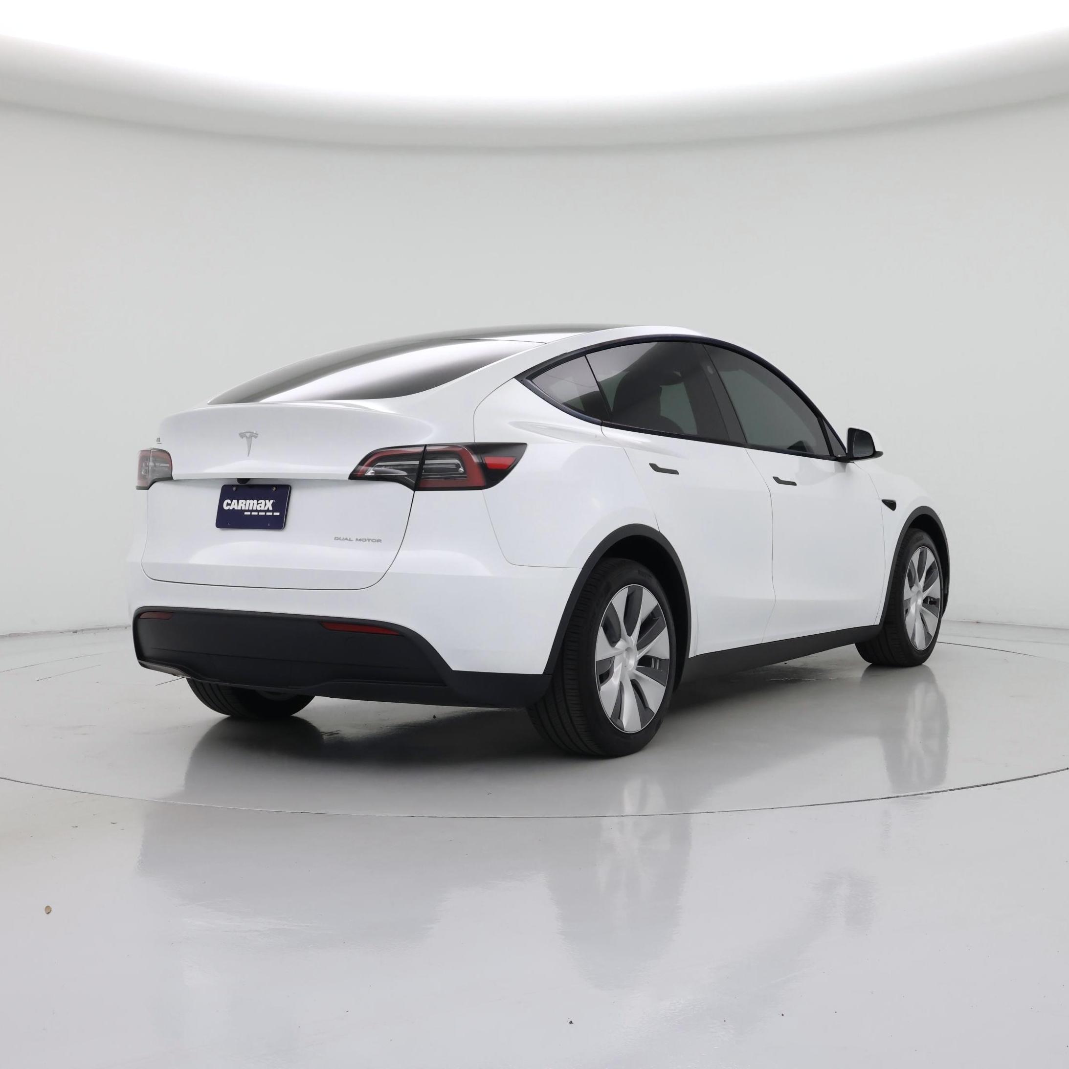 Thumbnail: 2024 Tesla Model Y - 8