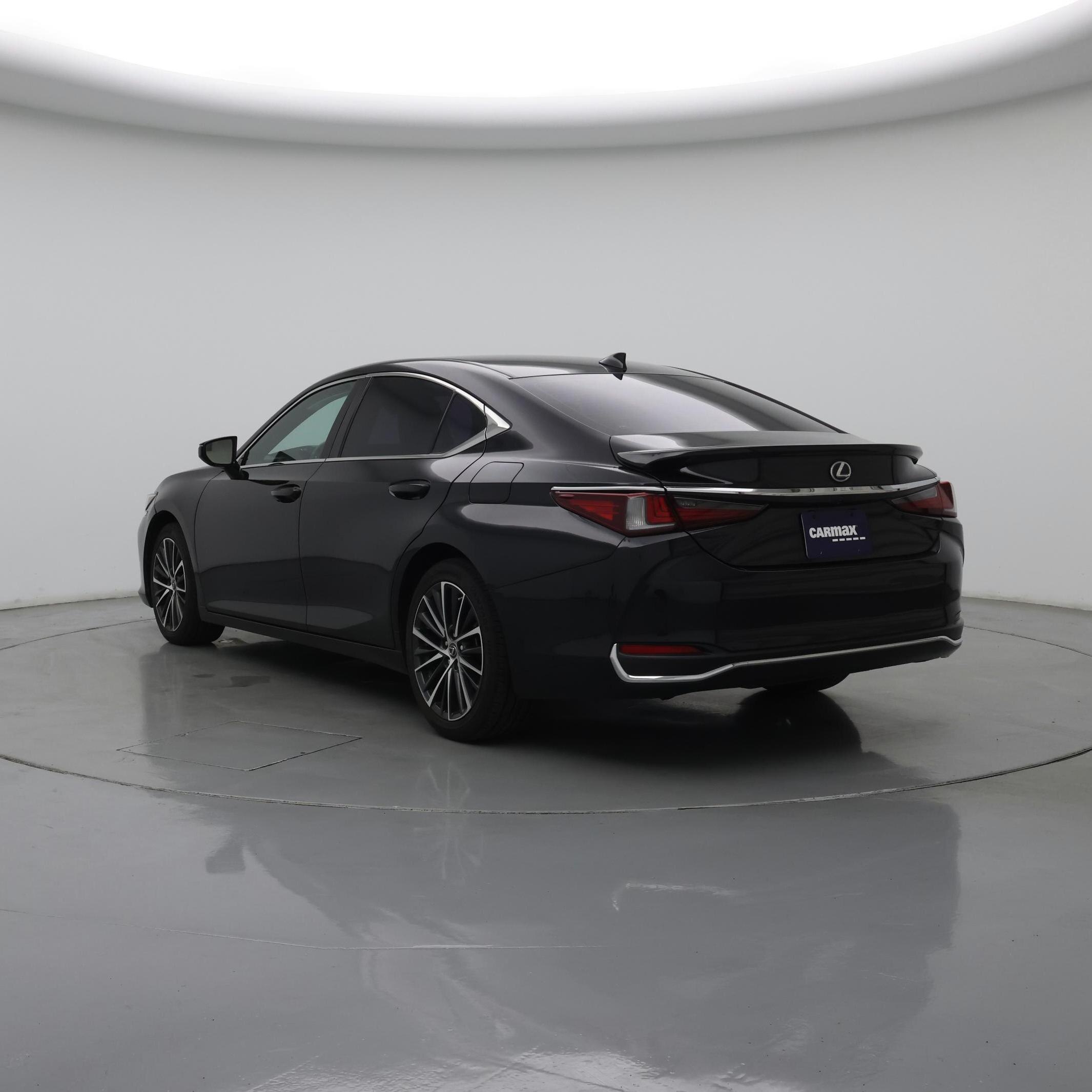 Thumbnail: 2022 Lexus ES - 2