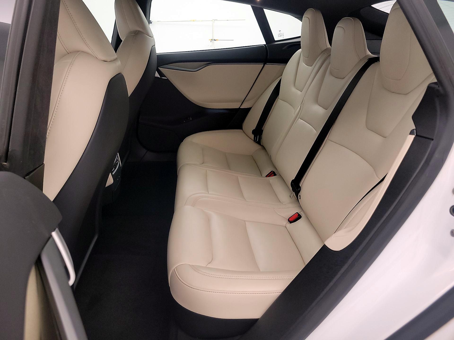 Thumbnail: 2020 Tesla Model S - 20