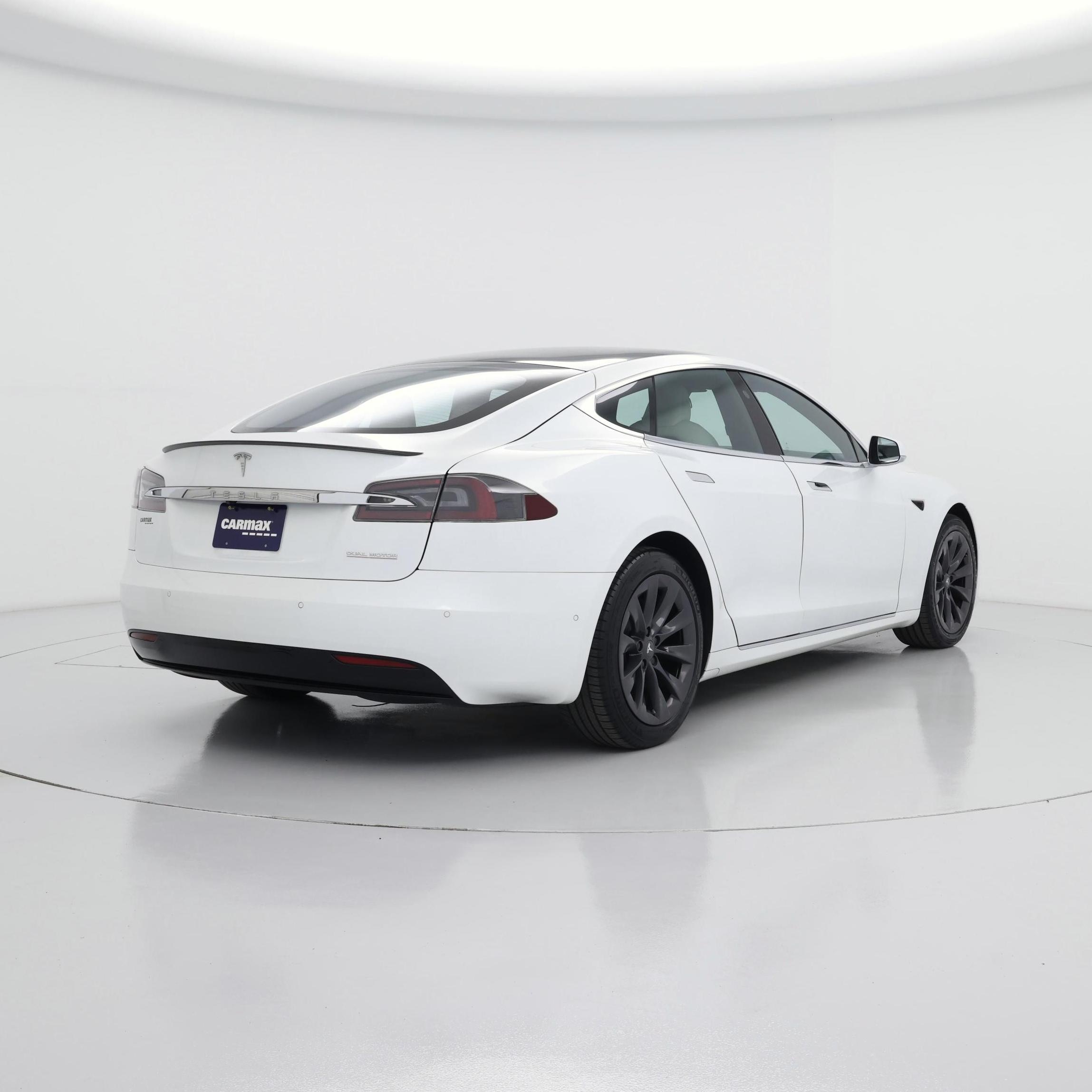 Thumbnail: 2020 Tesla Model S - 8