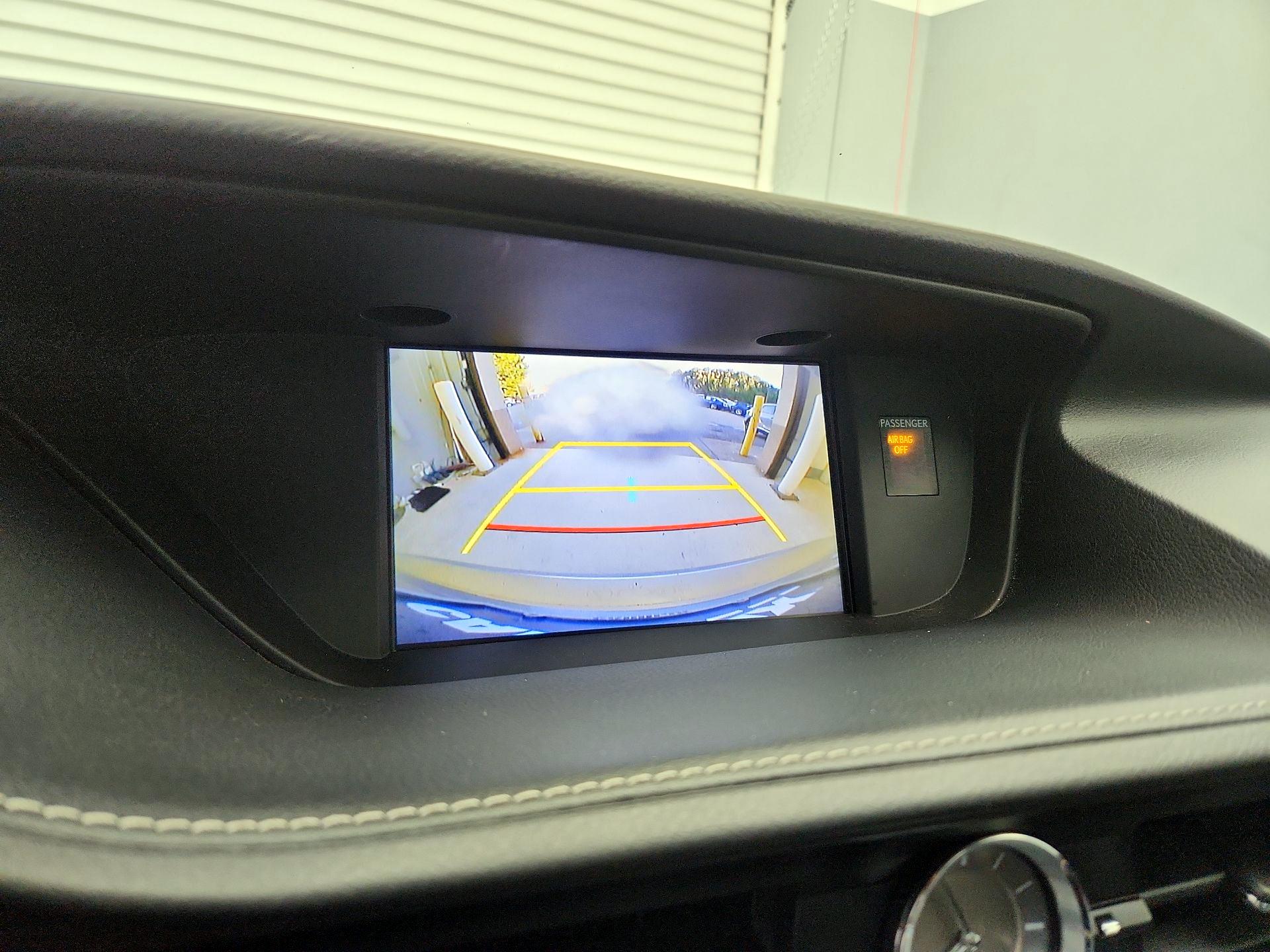 Thumbnail: 2015 Lexus ES - 14
