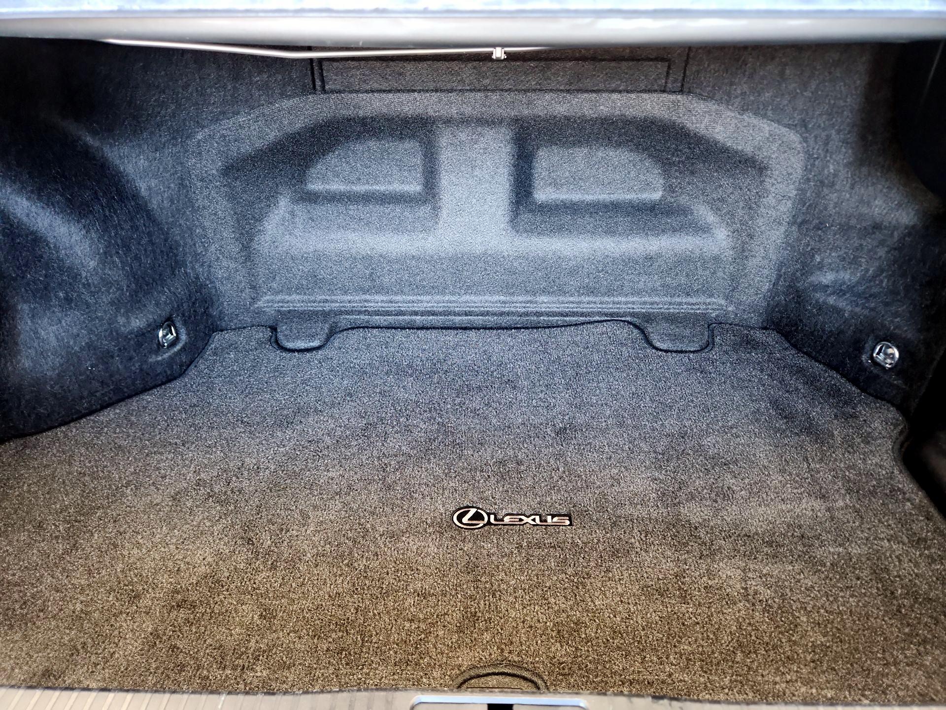 Thumbnail: 2015 Lexus ES - 20