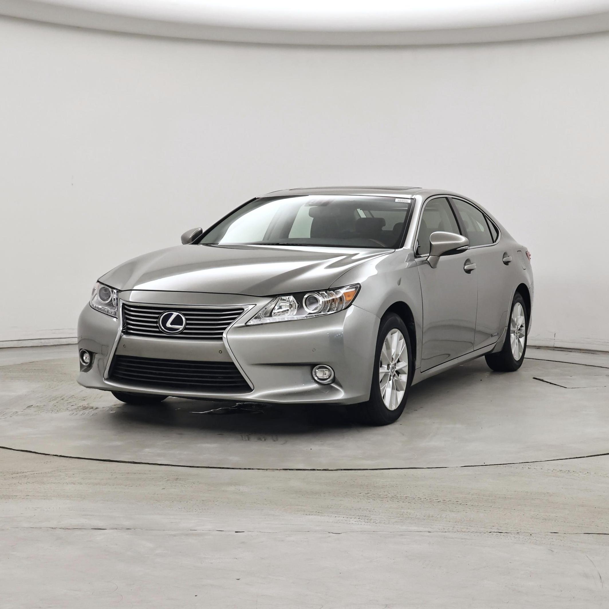 Thumbnail: 2015 Lexus ES - 4