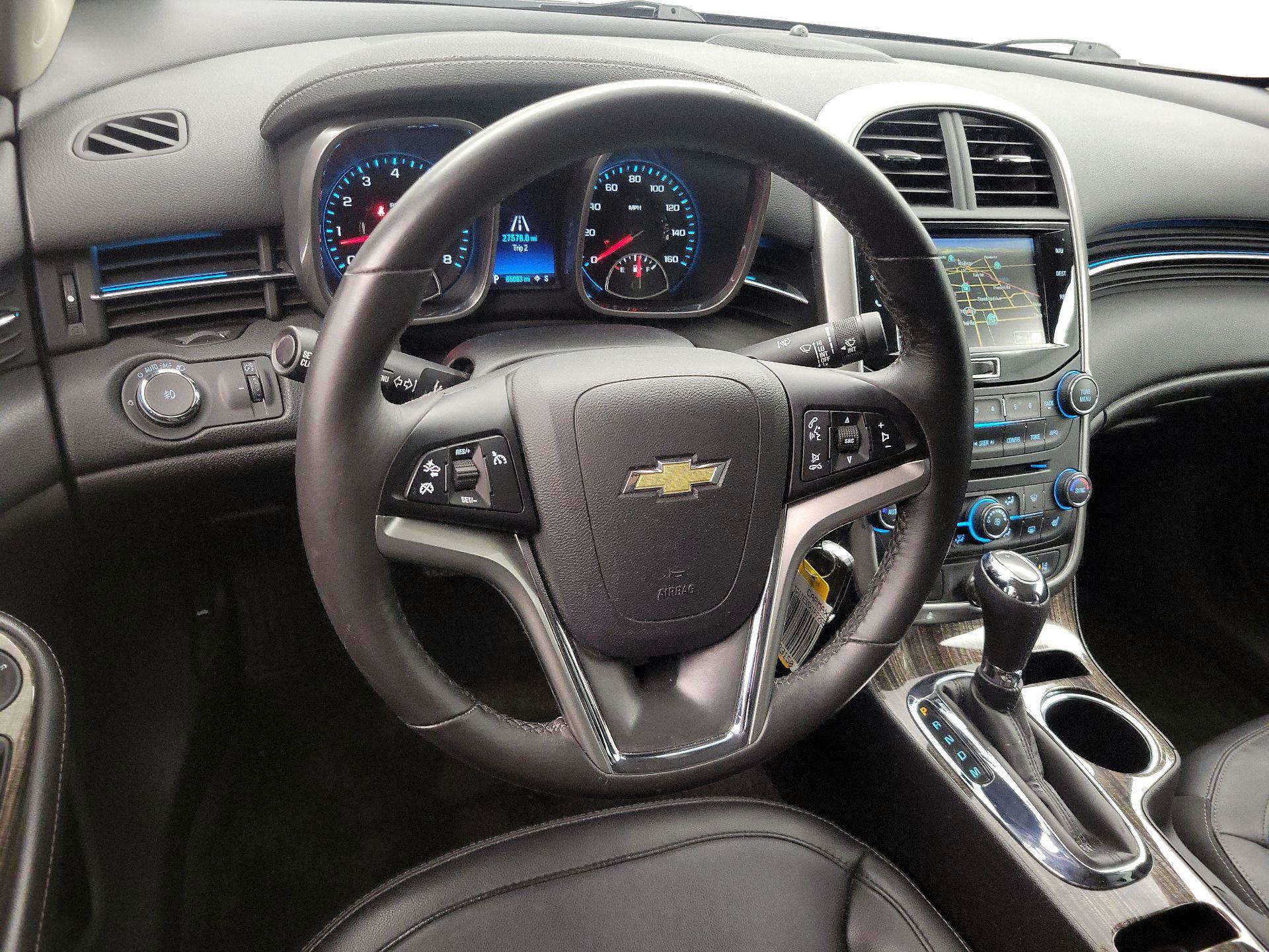 Thumbnail: 2015 Chevrolet Malibu - 10