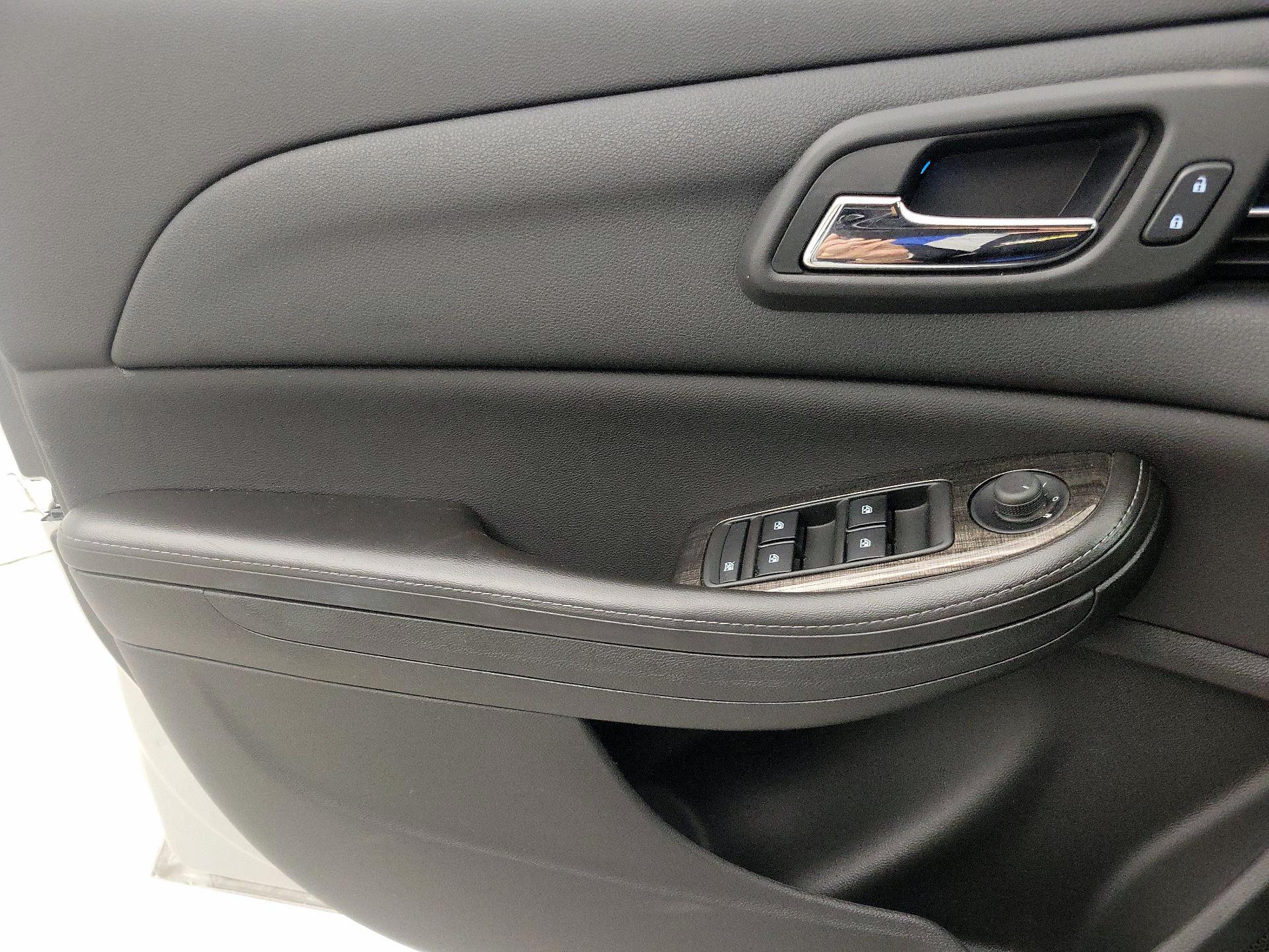 Thumbnail: 2015 Chevrolet Malibu - 12