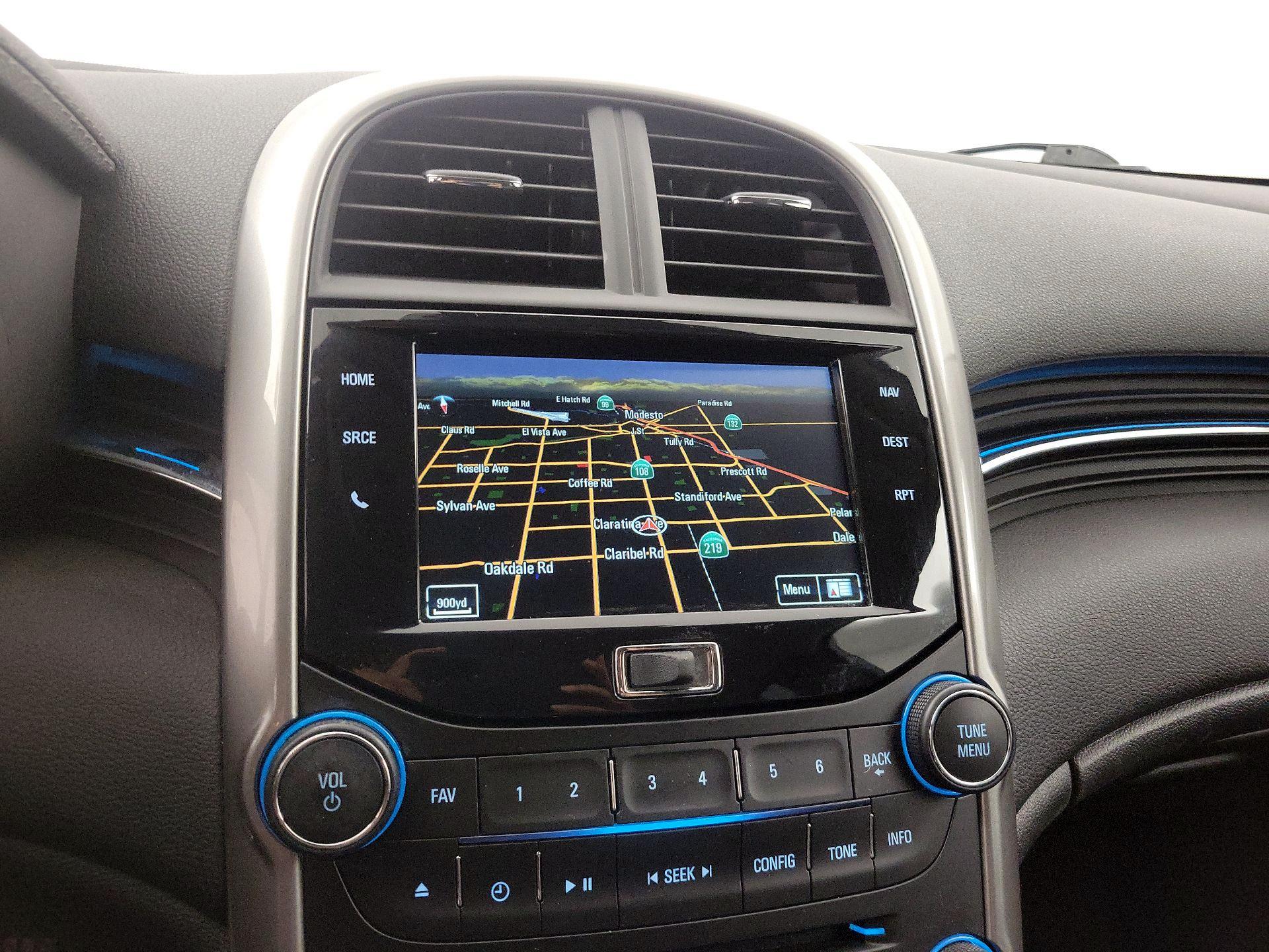 Thumbnail: 2015 Chevrolet Malibu - 14