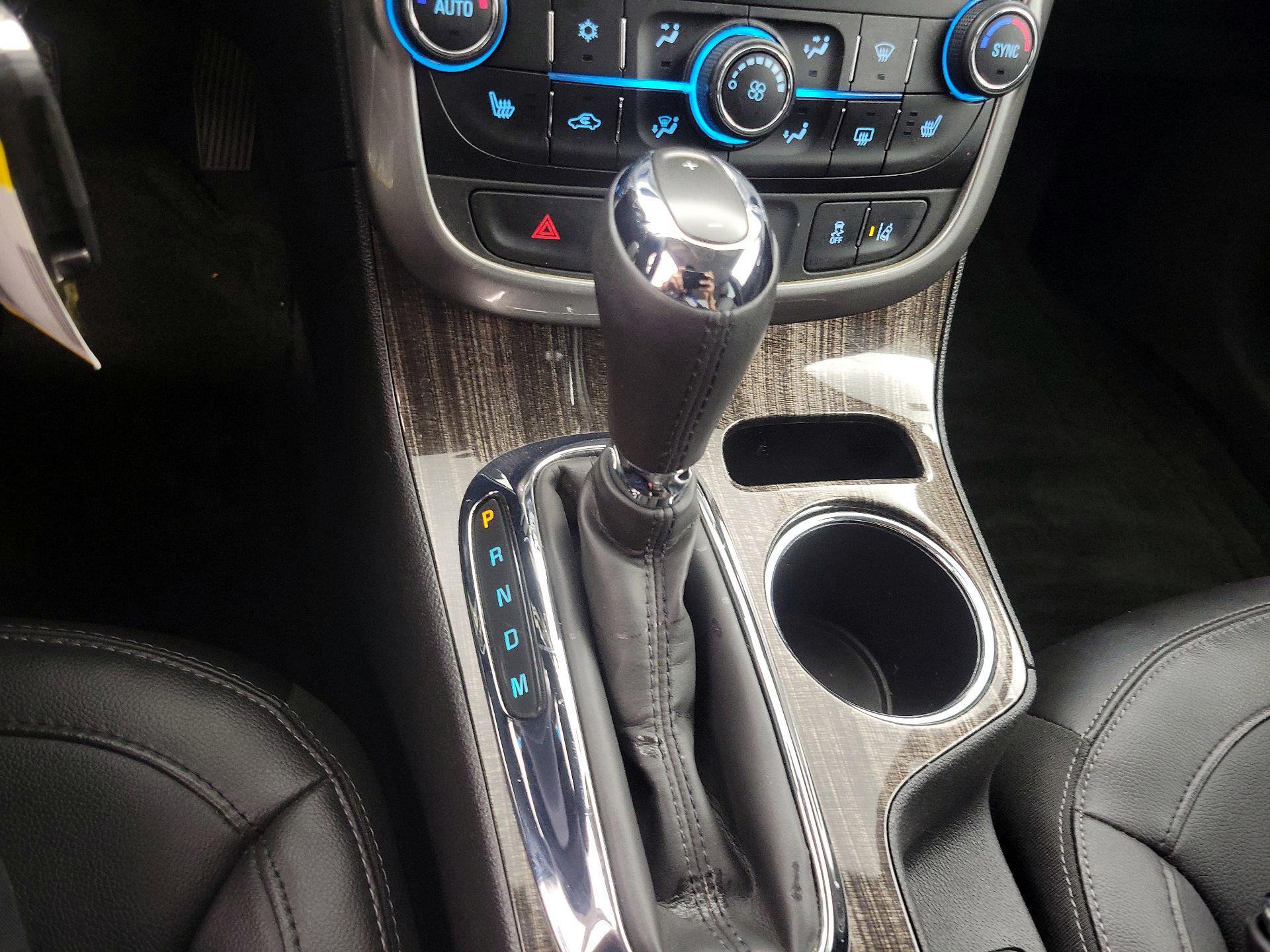 Thumbnail: 2015 Chevrolet Malibu - 18