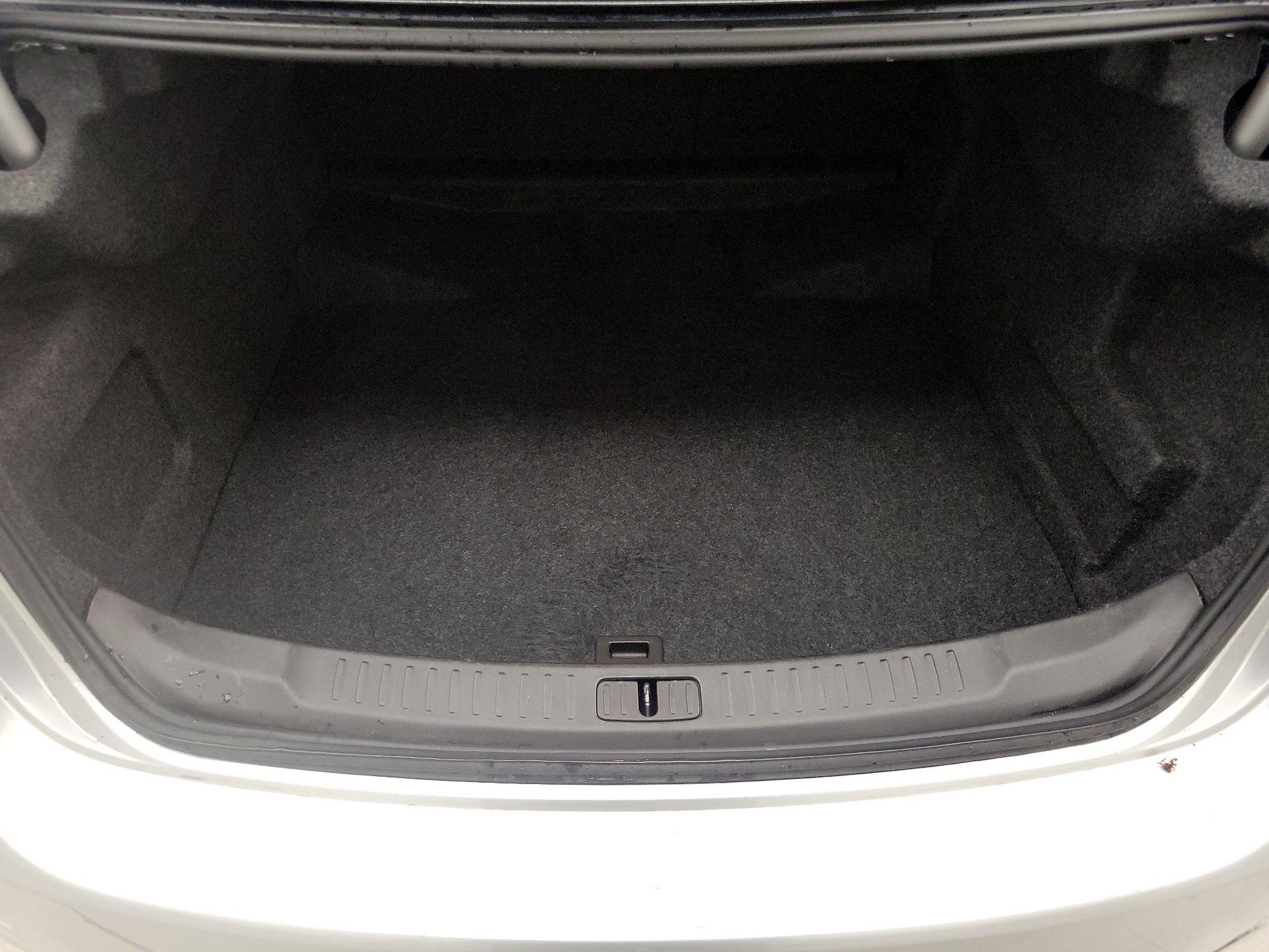Thumbnail: 2015 Chevrolet Malibu - 20