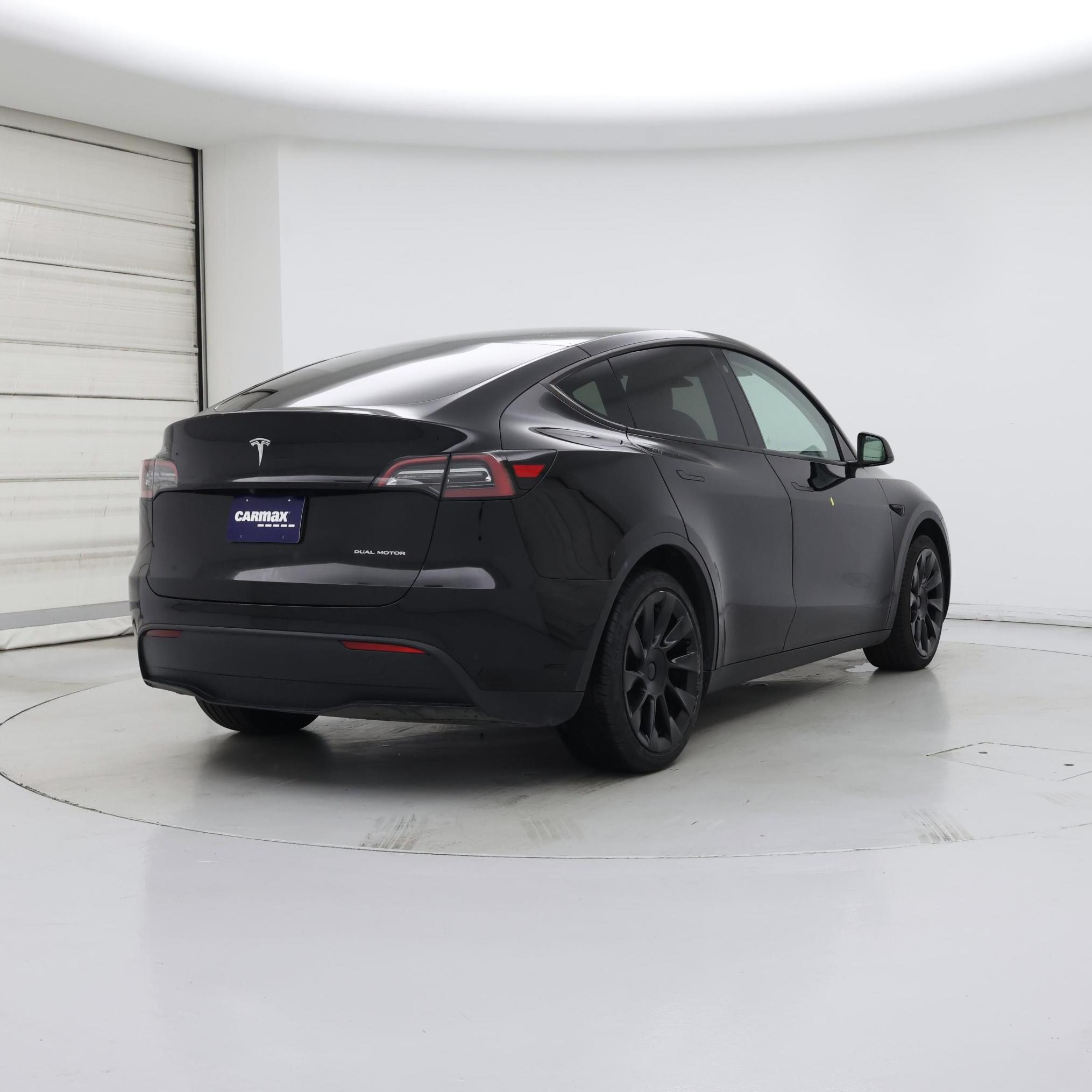 Thumbnail: 2022 Tesla Model Y - 8