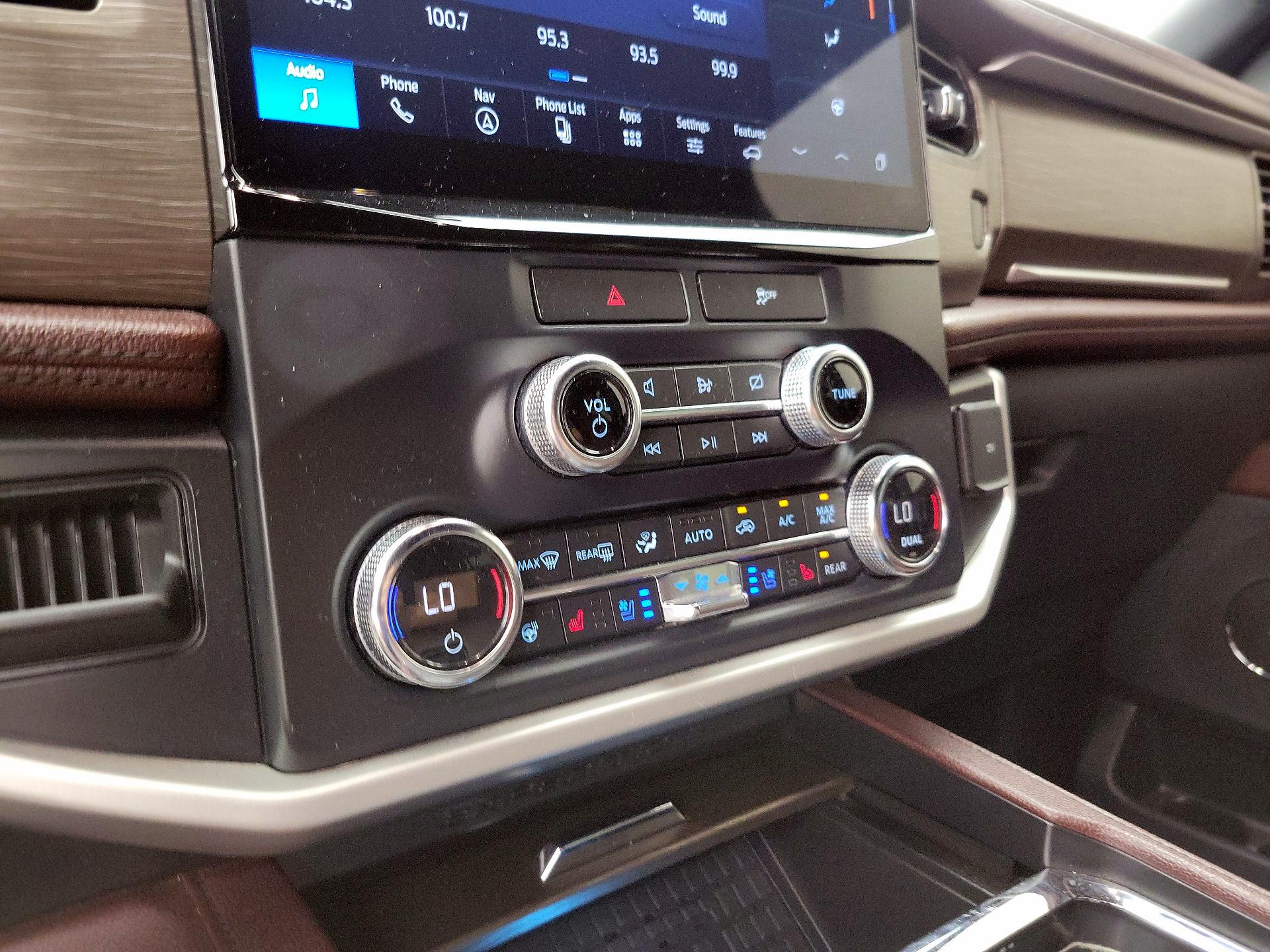 Thumbnail: 2022 Ford Expedition MAX - 17