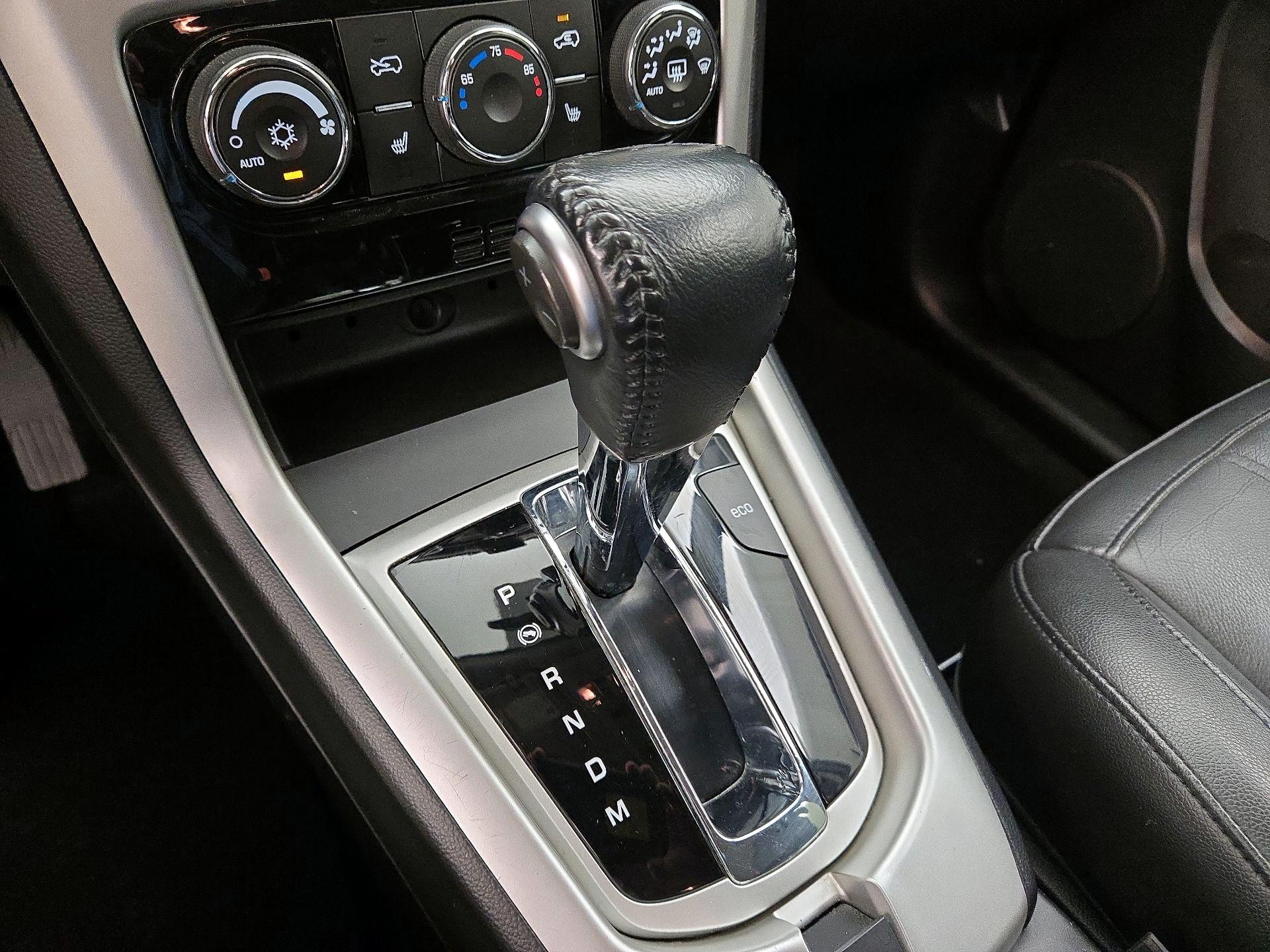 Thumbnail: 2014 Chevrolet Captiva Sport - 16