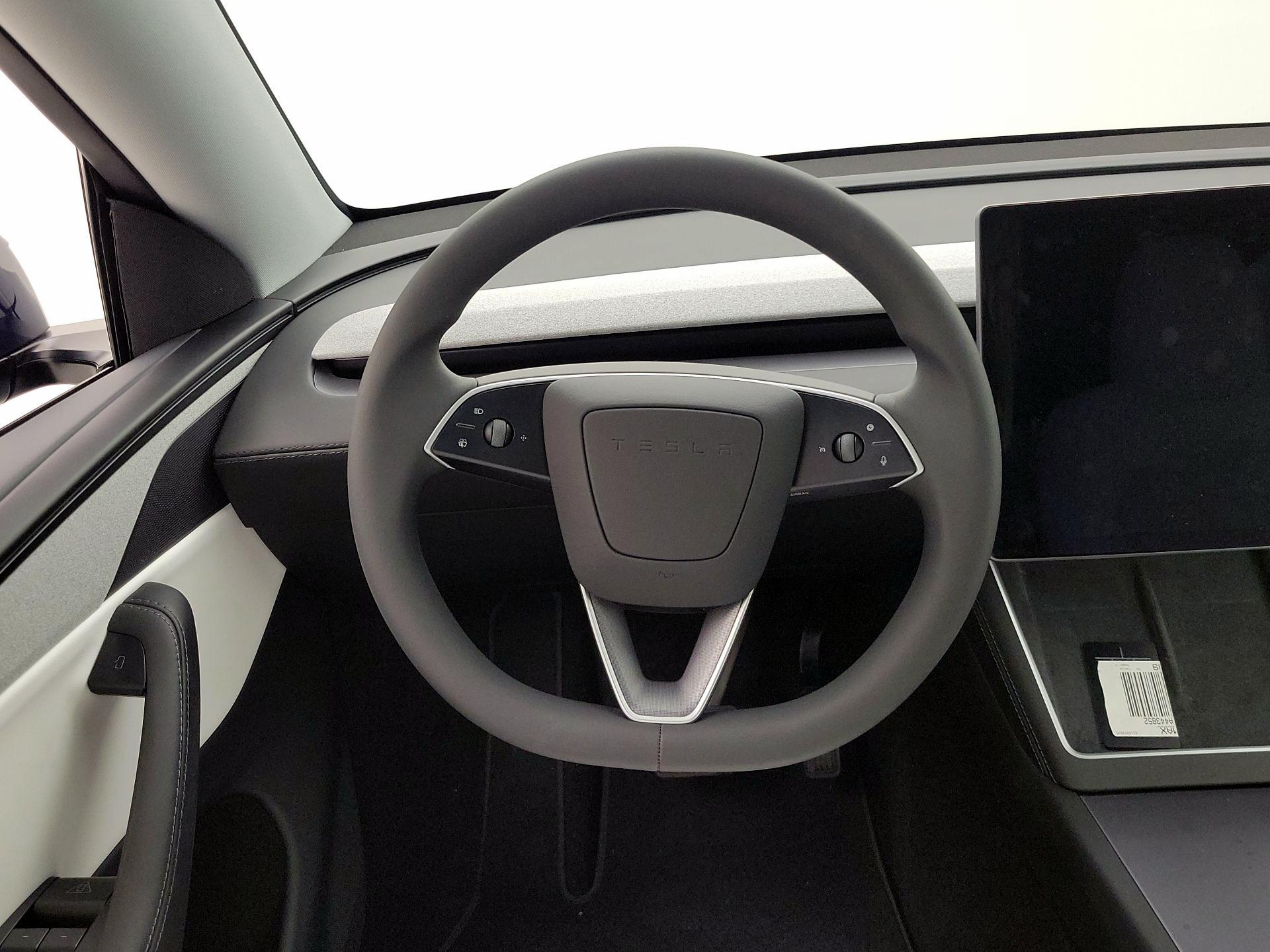 Thumbnail: 2026 Tesla Model Y - 10