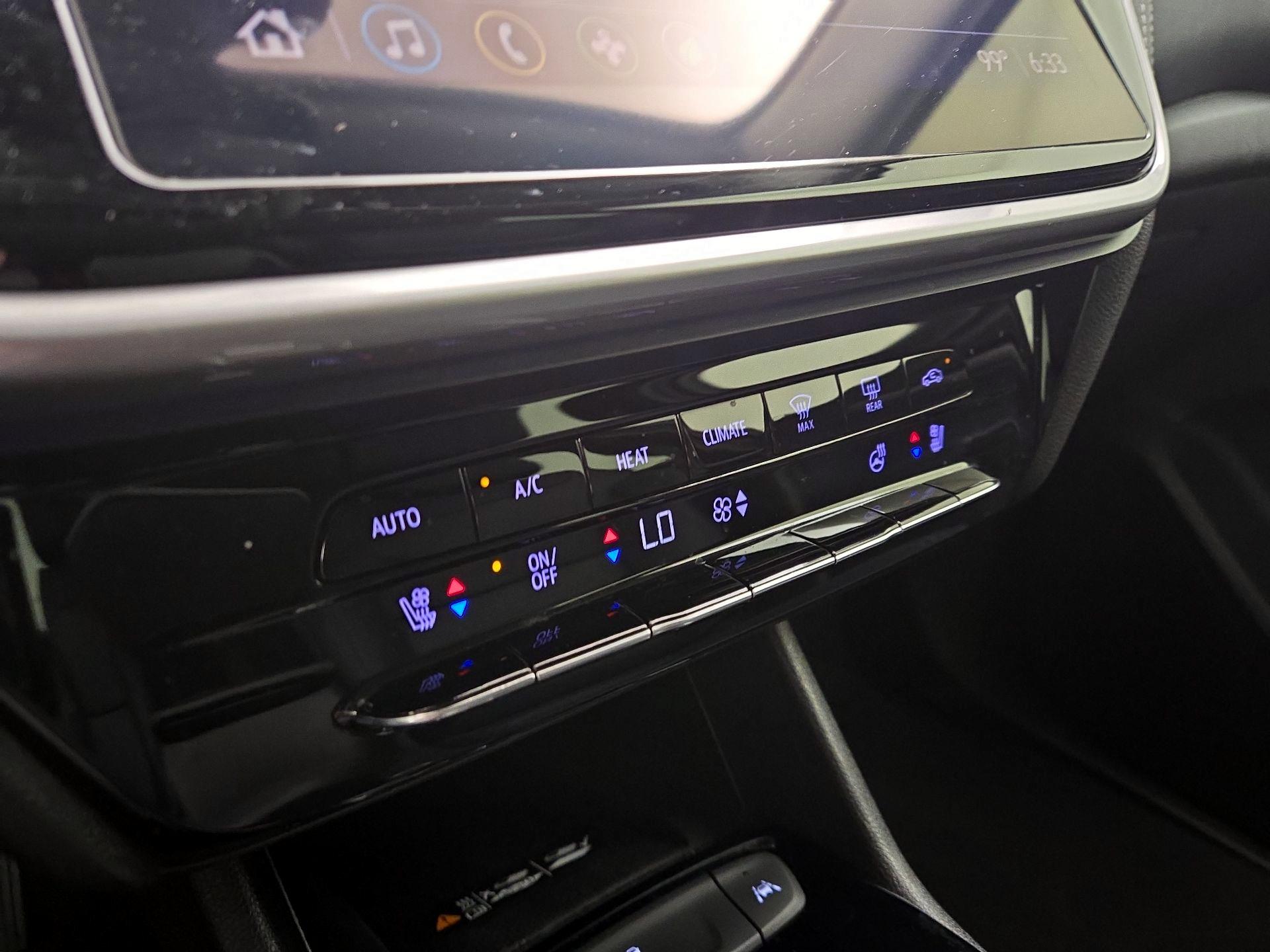 Thumbnail: 2022 Chevrolet Bolt EUV - 16