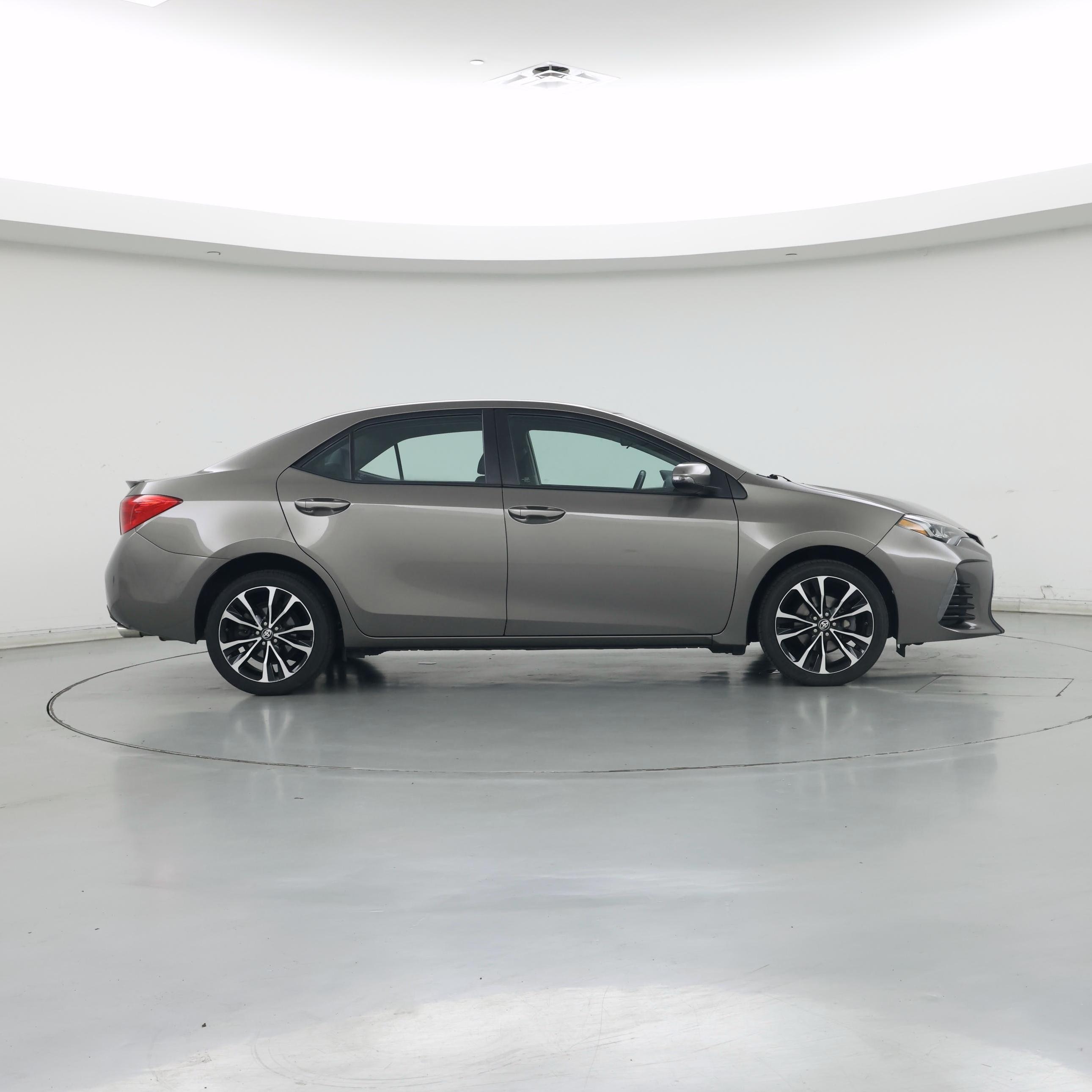 Thumbnail: 2017 Toyota Corolla - 7