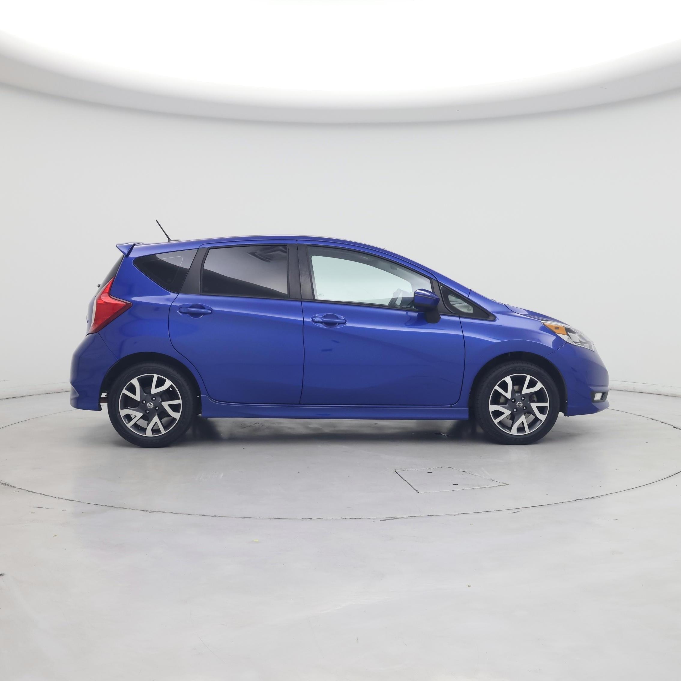 Thumbnail: 2017 Nissan Versa Note - 7