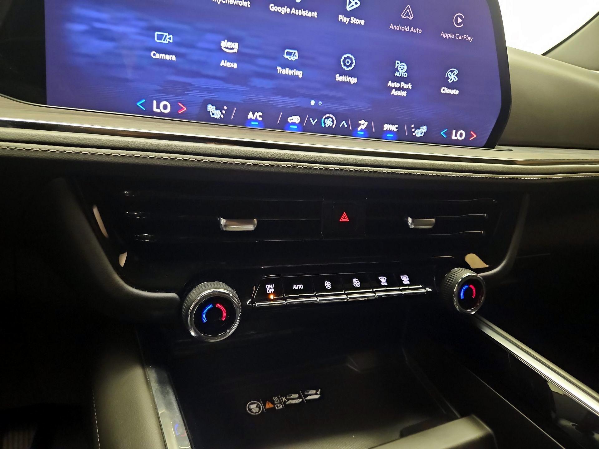 Thumbnail: 2025 Chevrolet Suburban - 15