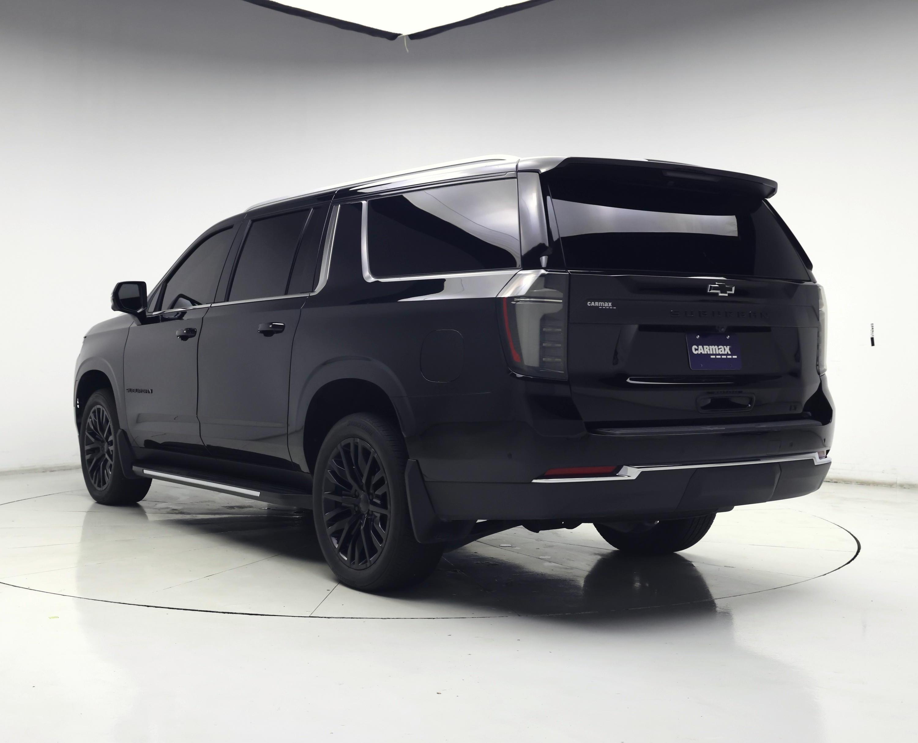 Thumbnail: 2025 Chevrolet Suburban - 2