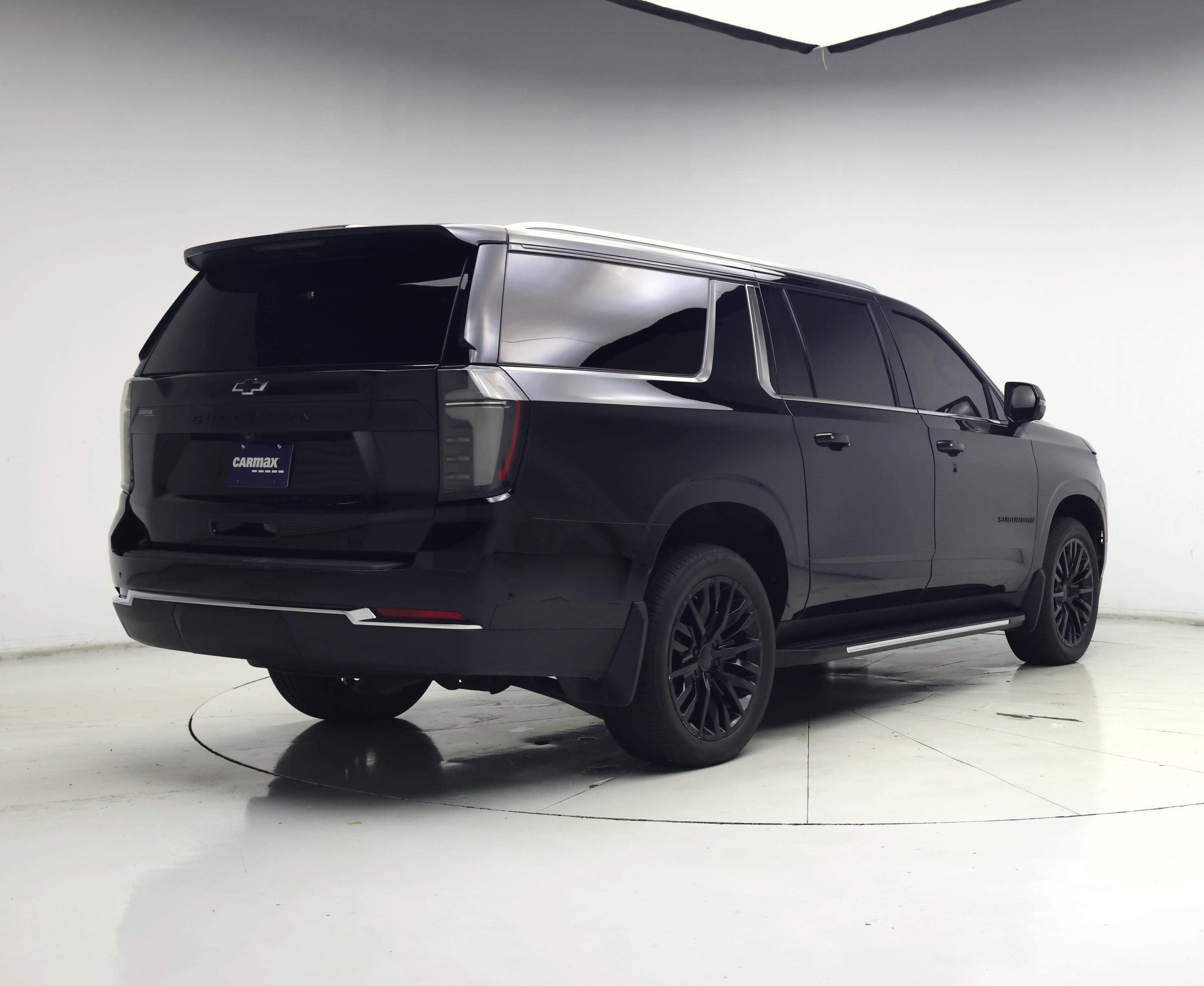 Thumbnail: 2025 Chevrolet Suburban - 8