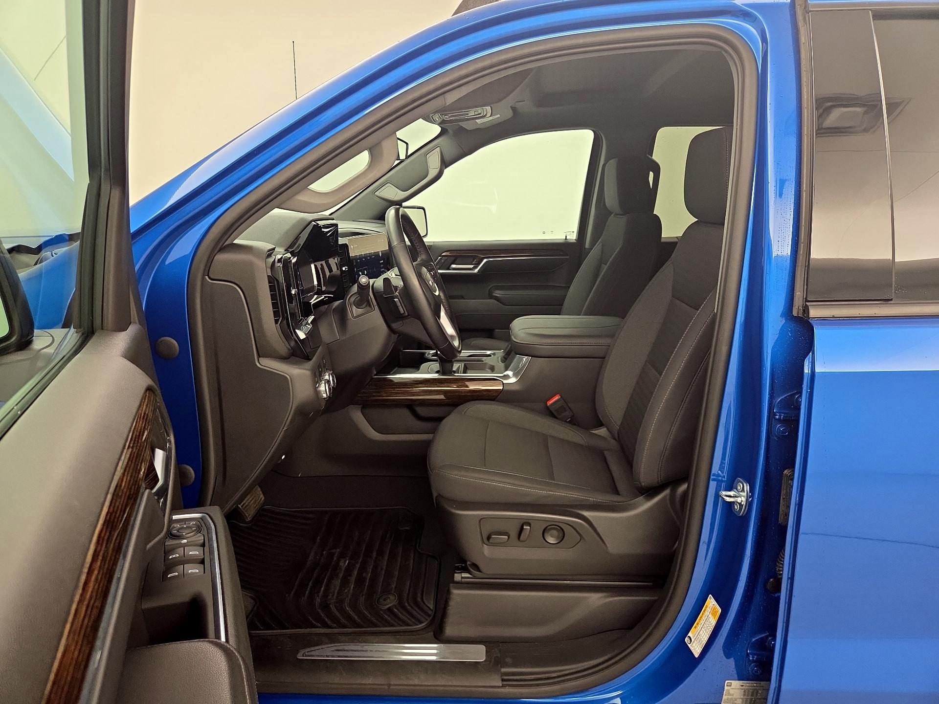 Thumbnail: 2023 GMC Sierra 1500 - 11