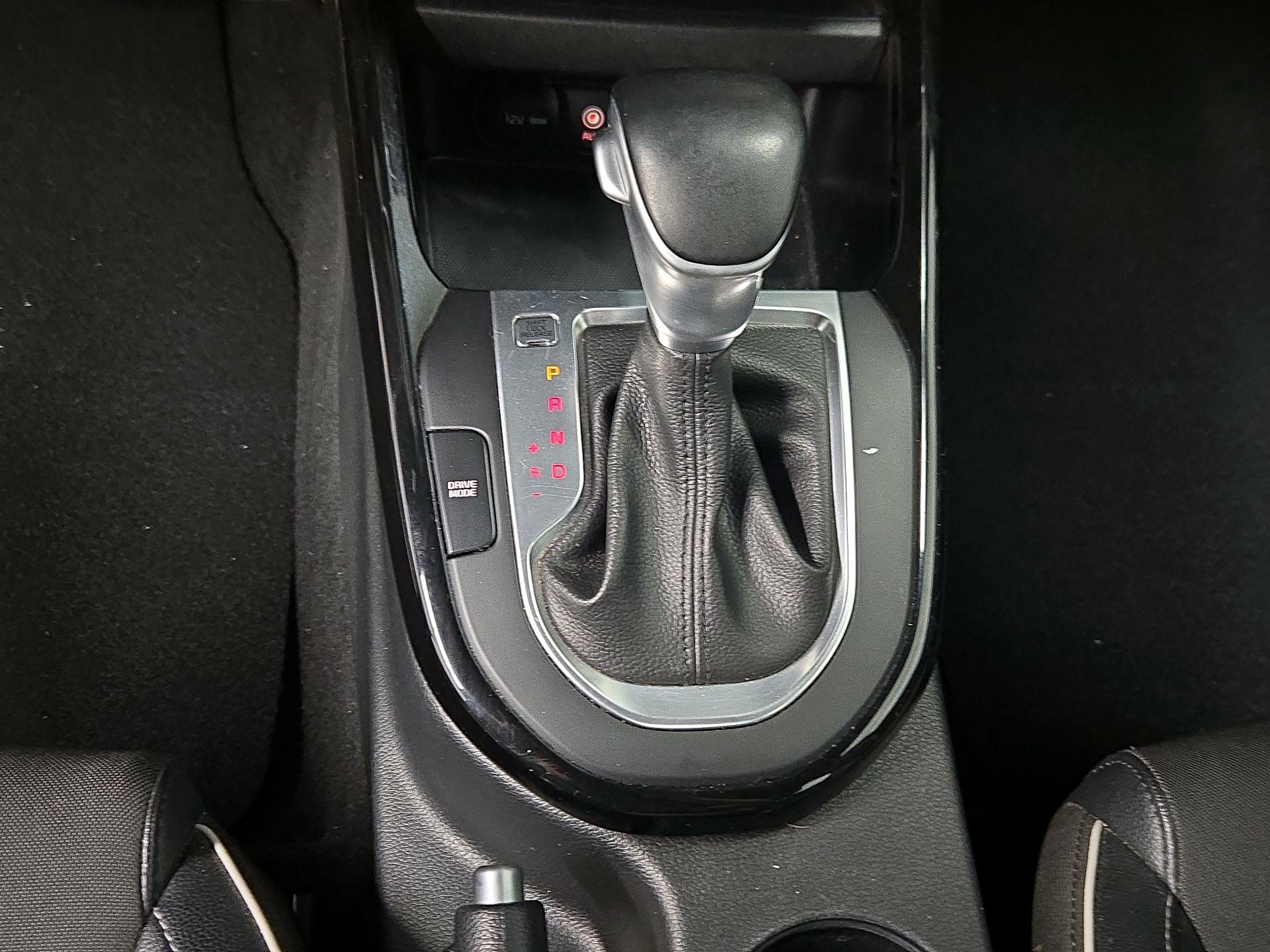 Thumbnail: 2021 Kia Forte - 17