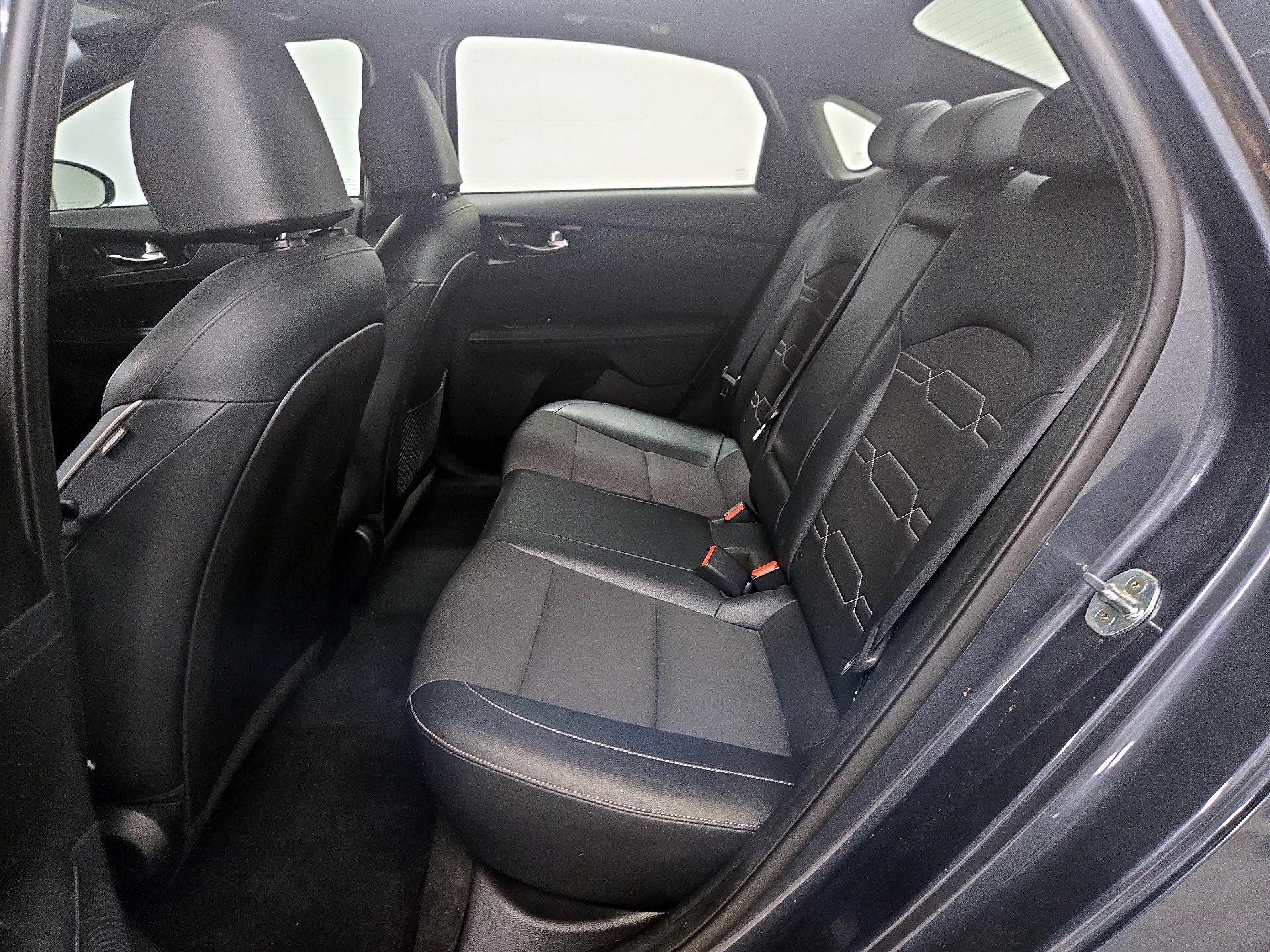 Thumbnail: 2021 Kia Forte - 20
