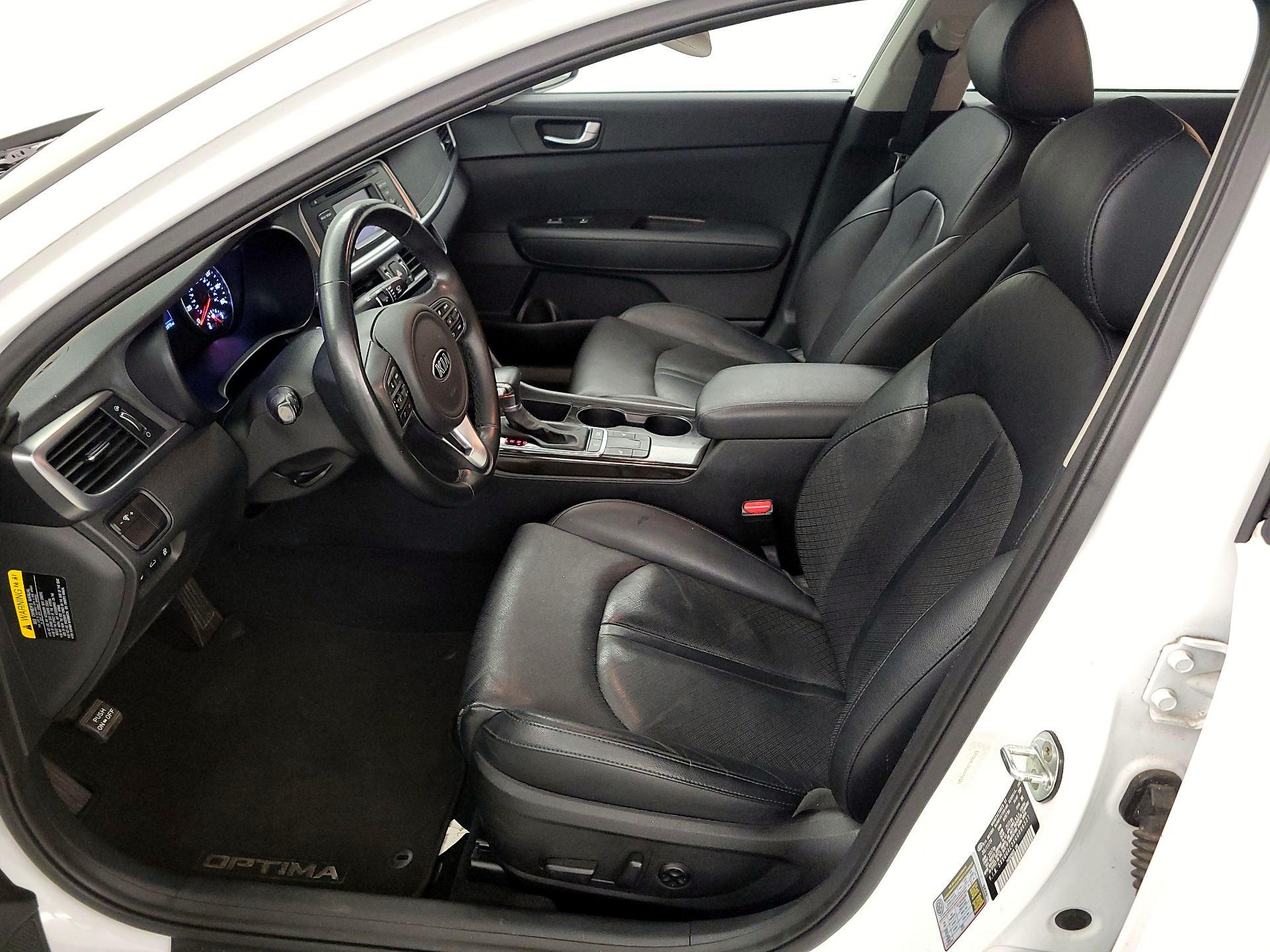 Thumbnail: 2016 Kia Optima - 11