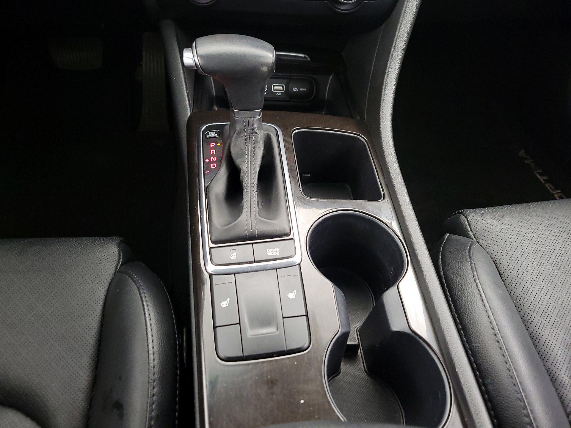 Thumbnail: 2016 Kia Optima - 17
