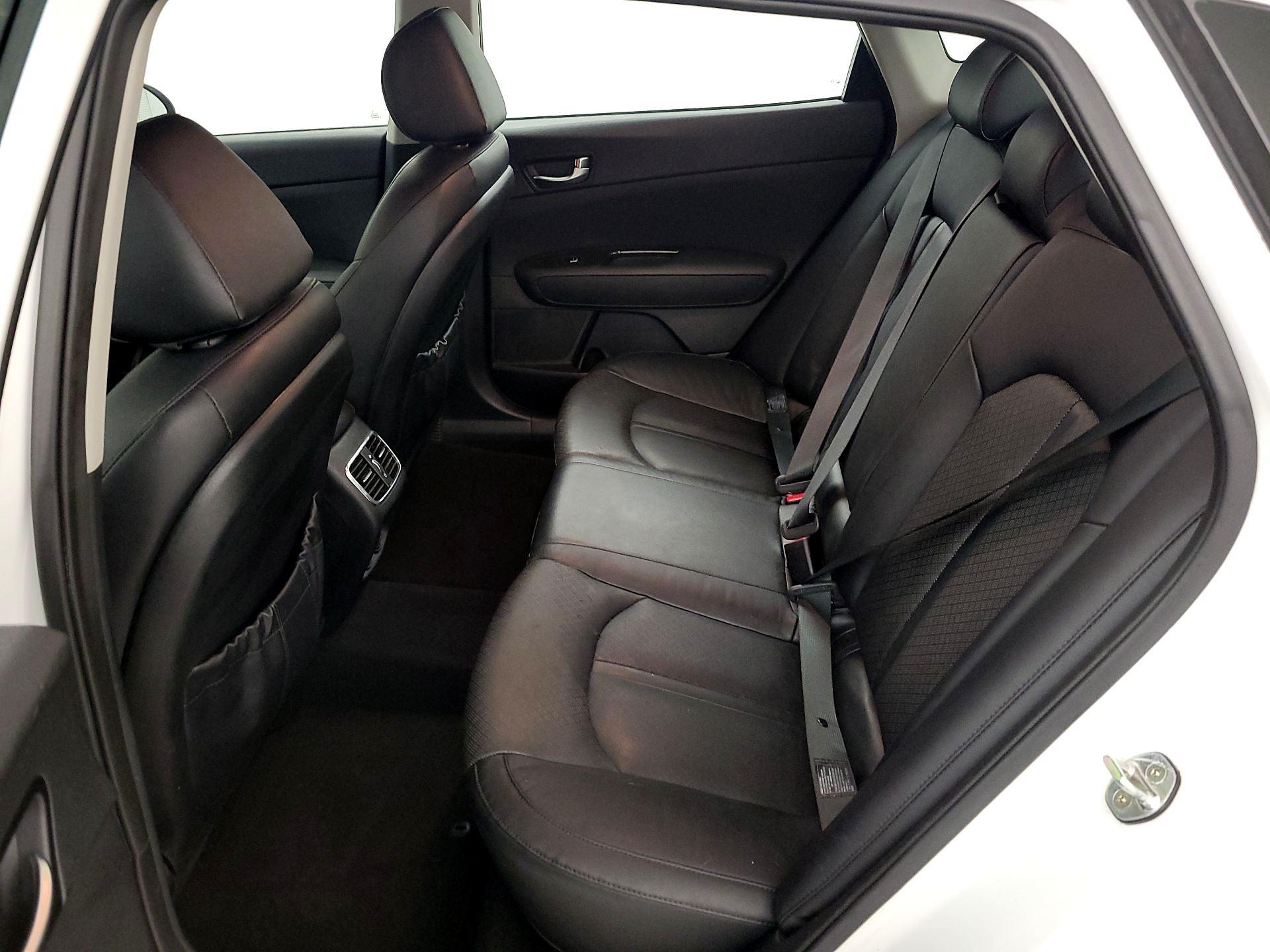 Thumbnail: 2016 Kia Optima - 19