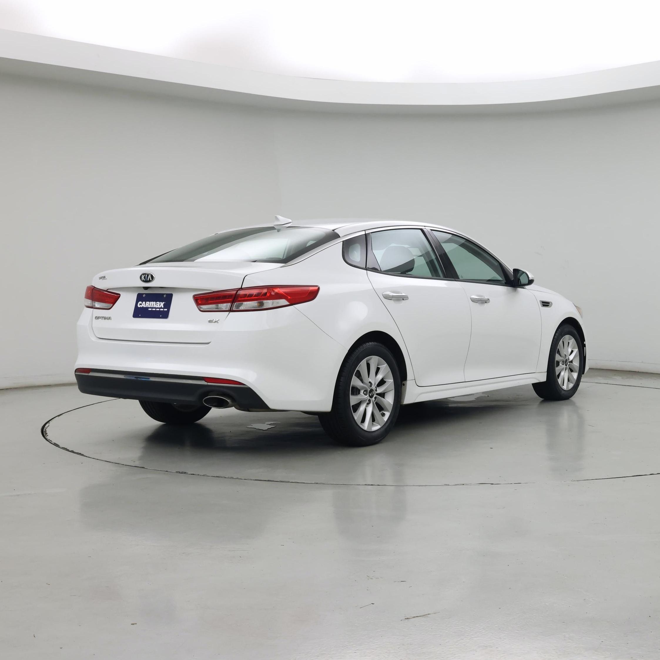 Thumbnail: 2016 Kia Optima - 8